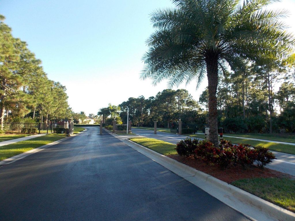Photo of 411 SW Sycamore Cove, Port Saint Lucie, FL 34986 (MLS # R10979681)