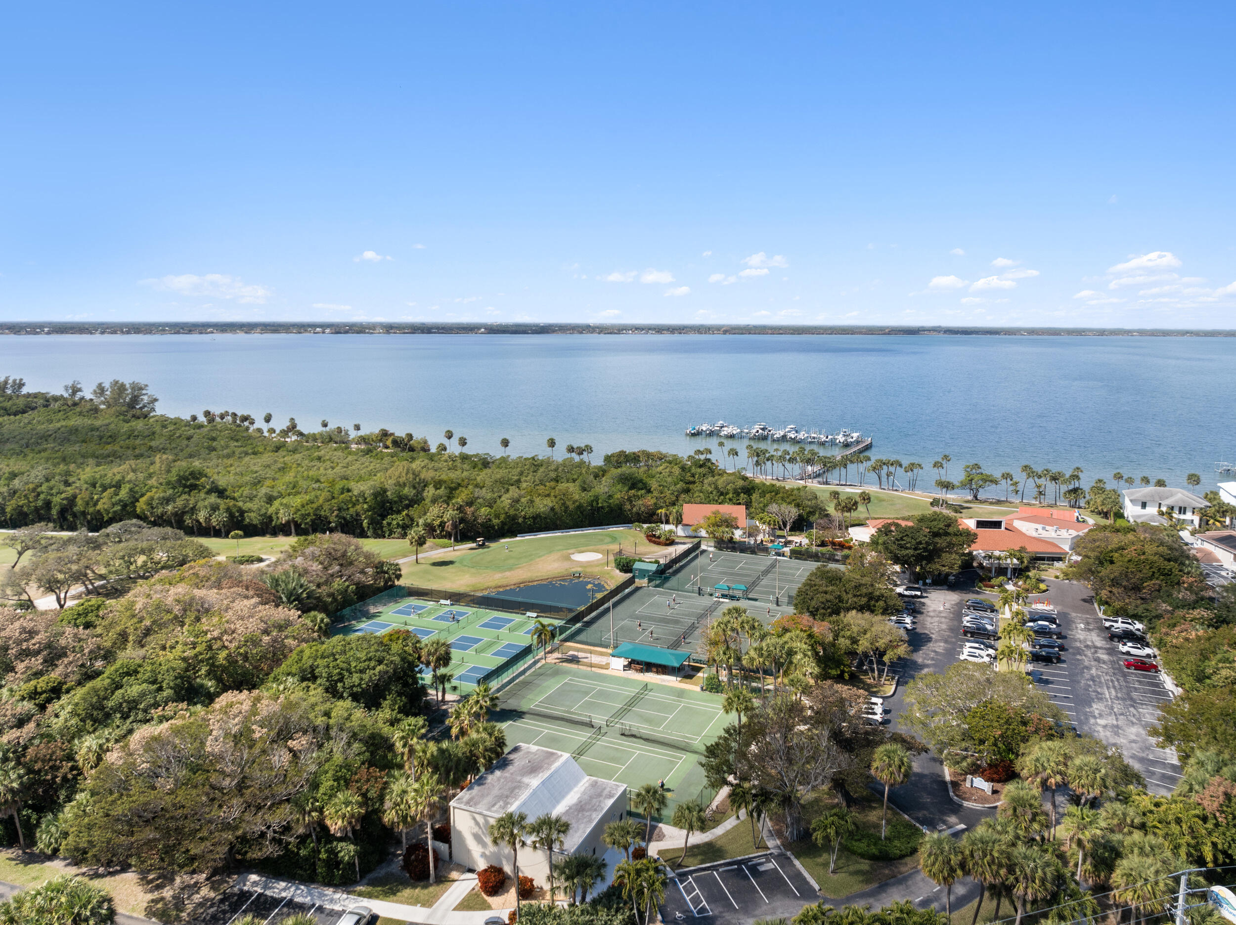 REGENCY ISLAND DUNES CONDOMINIUM - Residential