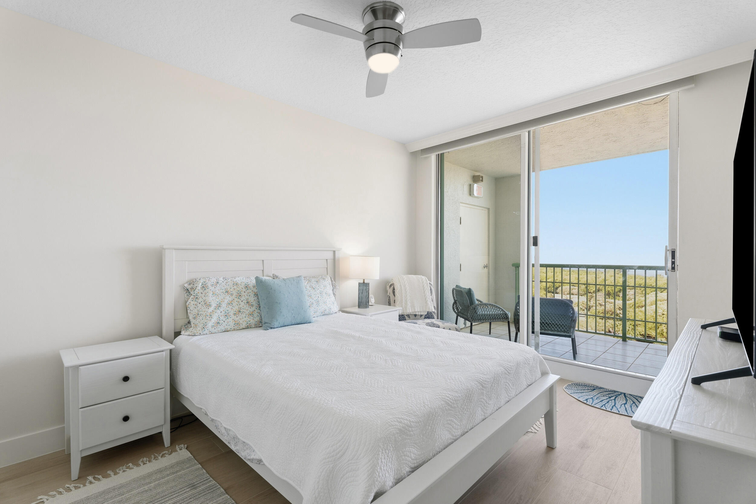 REGENCY ISLAND DUNES CONDOMINIUM - Residential