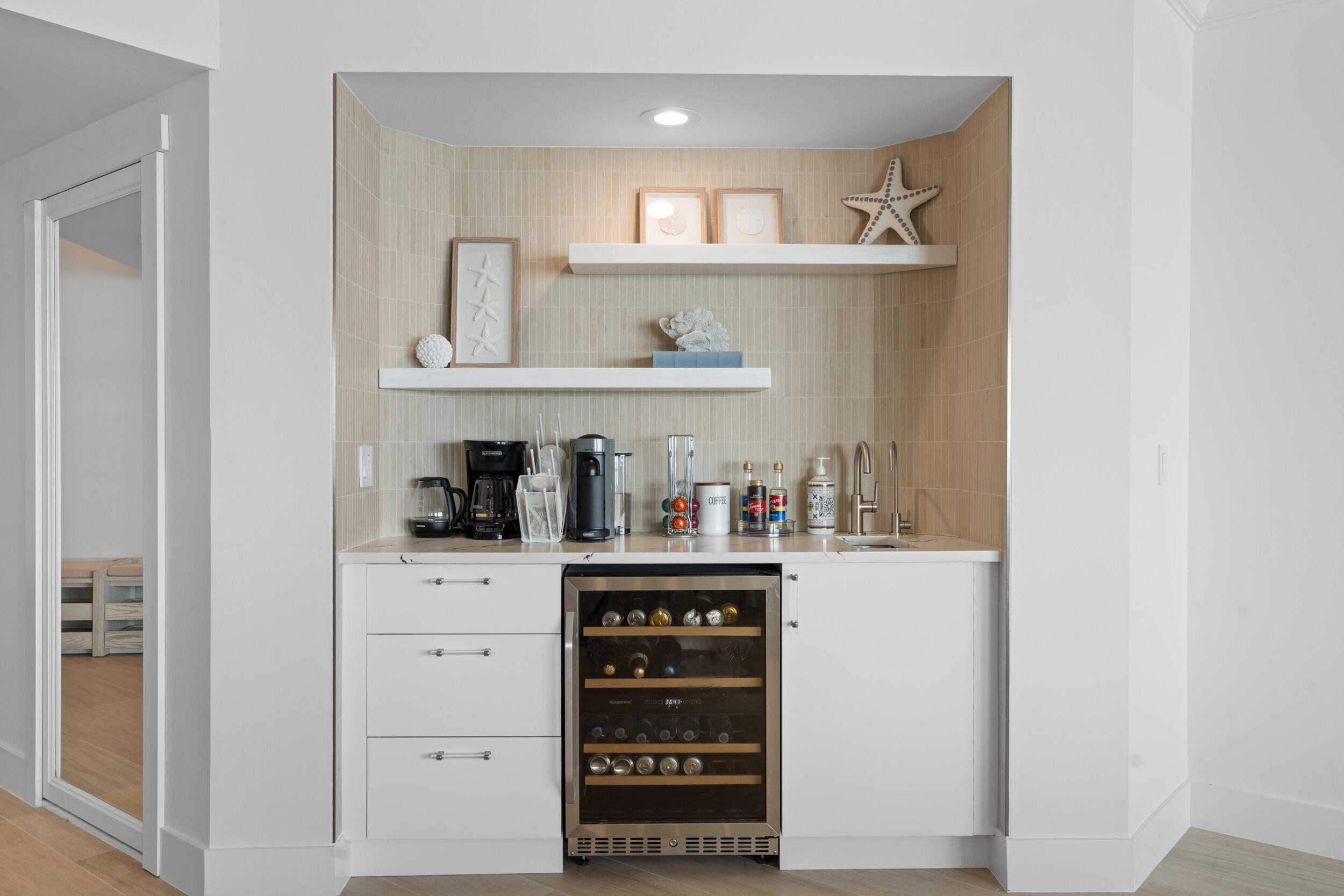 REGENCY ISLAND DUNES CONDOMINIUM - Residential