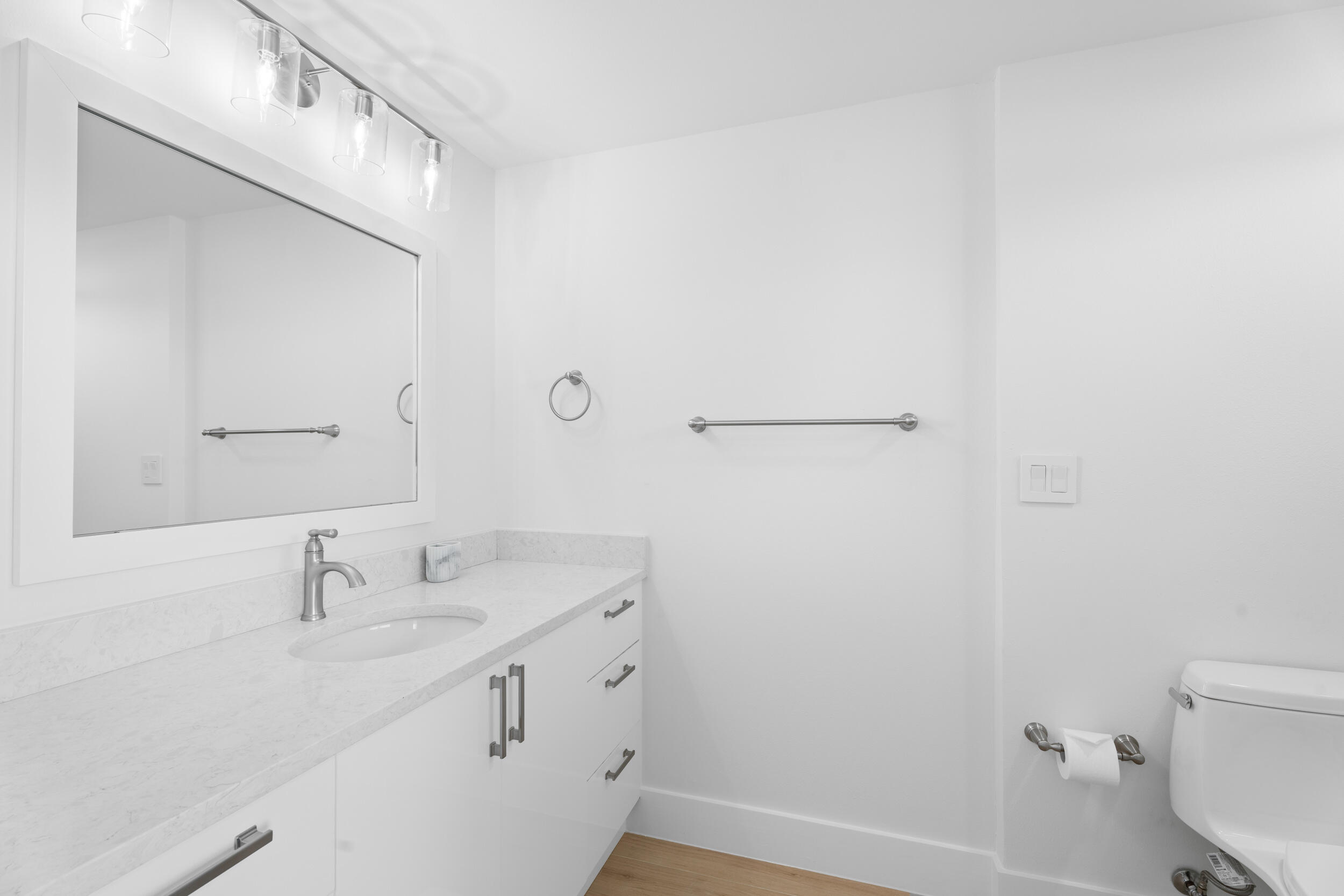 REGENCY ISLAND DUNES CONDOMINIUM - Residential