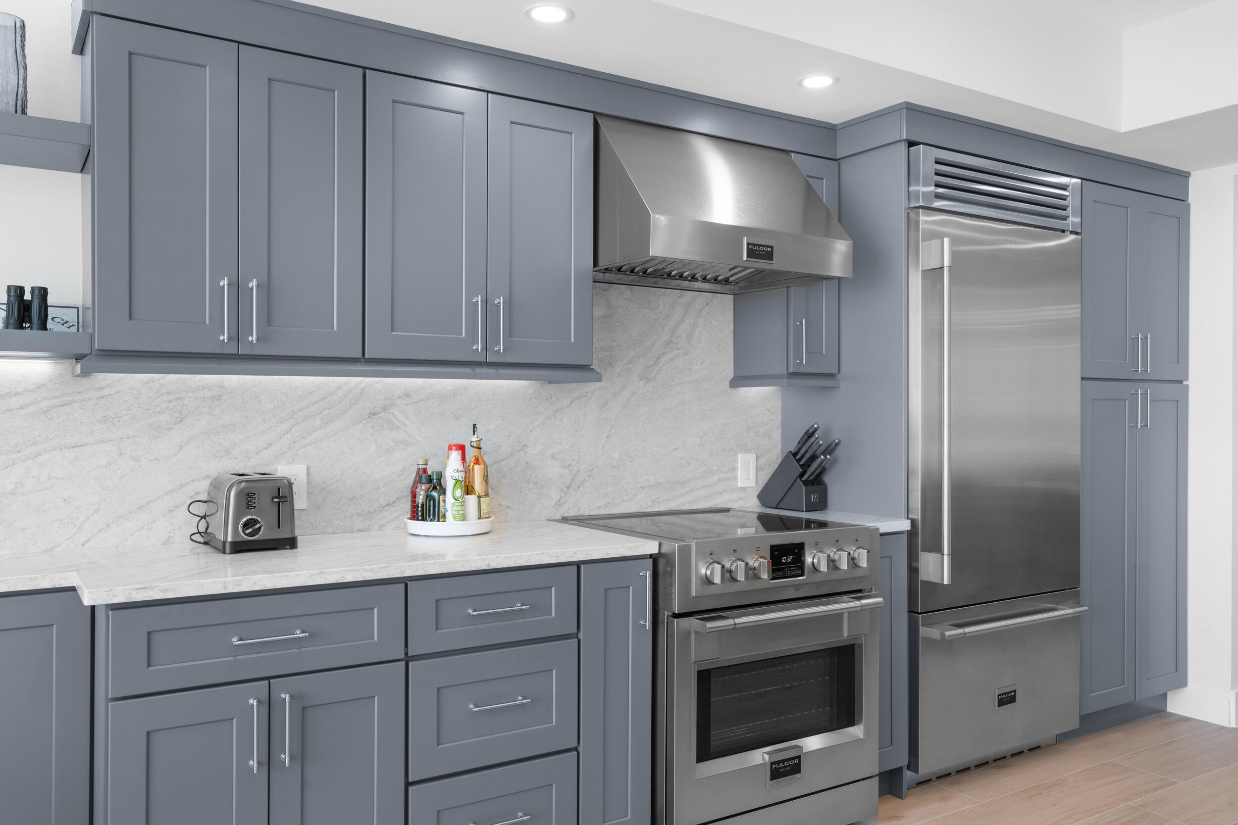 REGENCY ISLAND DUNES CONDOMINIUM - Residential