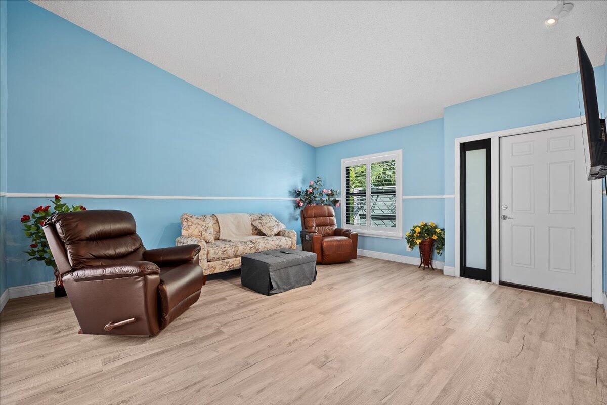 JUPITER VILLAGE TOWNHOMES - Residential