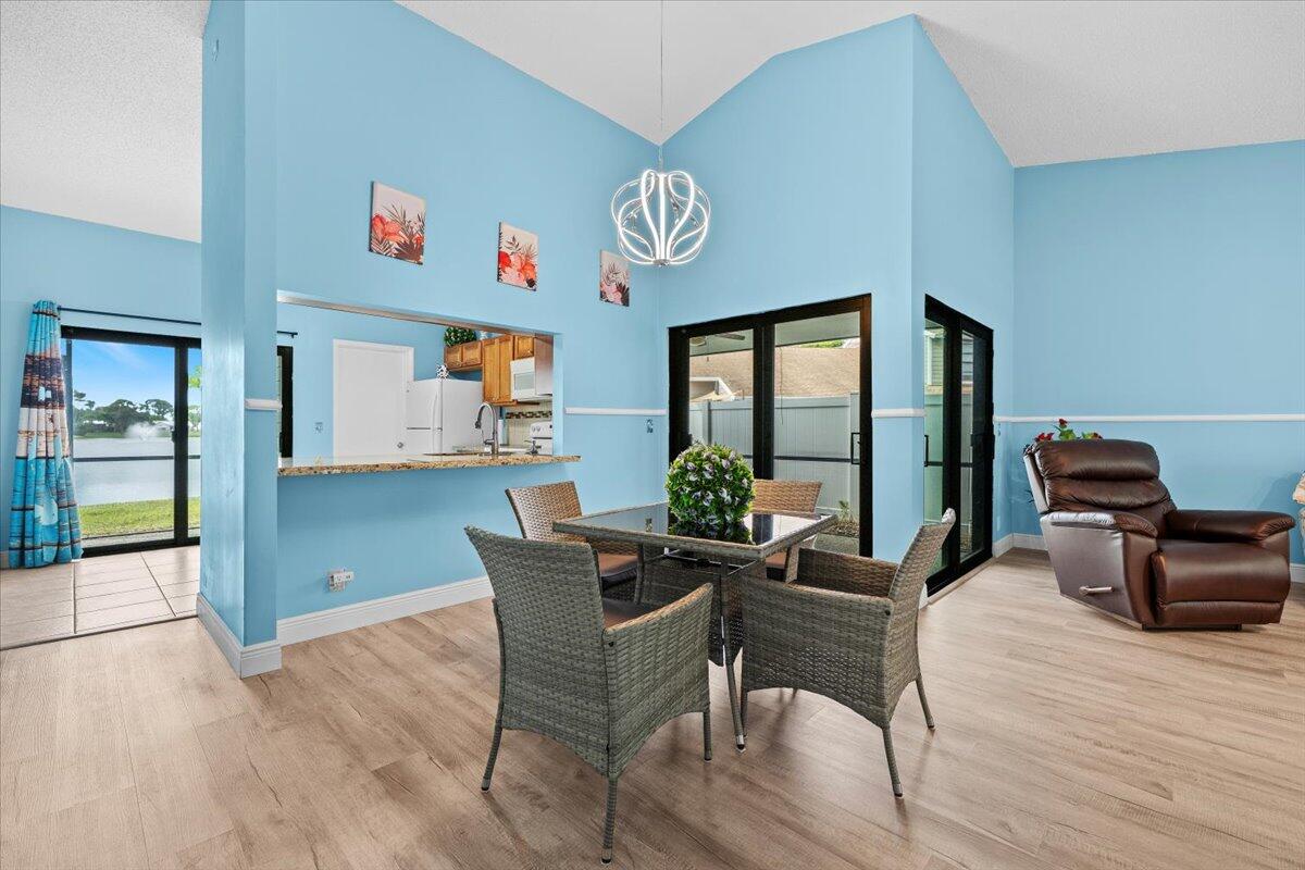 JUPITER VILLAGE TOWNHOMES - Residential