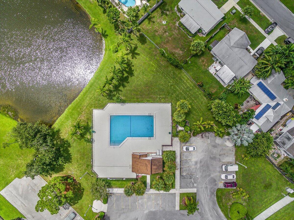 JUPITER VILLAGE TOWNHOMES - Residential