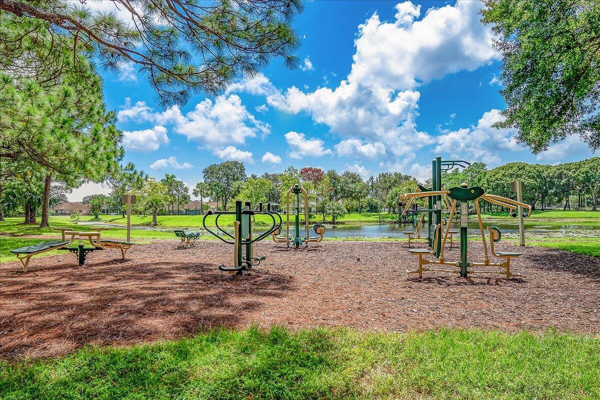 JUPITER VILLAGE TOWNHOMES - Residential