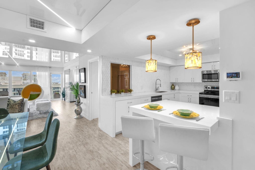 Photo of 3500 Galt Ocean Drive #2115, Fort Lauderdale, FL 33308 (MLS # B26051518)