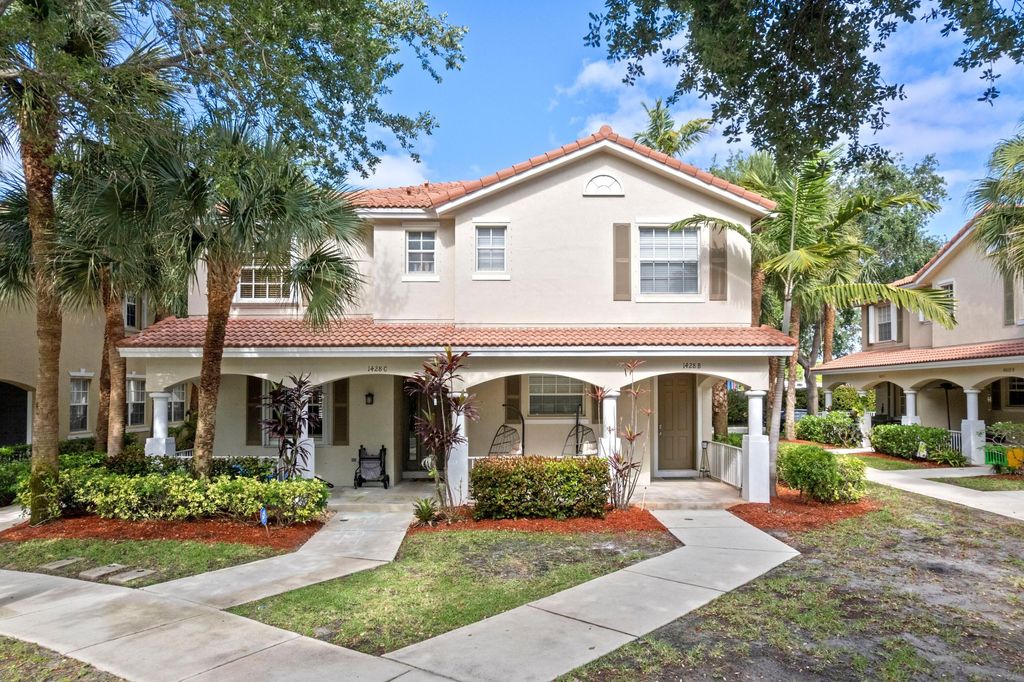 Photo of 1428 W Wickham Circle #A, Delray Beach, FL 33445 (MLS # B26017579)