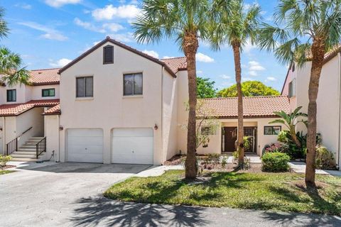 7 Via De Casas Sur 102 Boynton Beach FL 33426