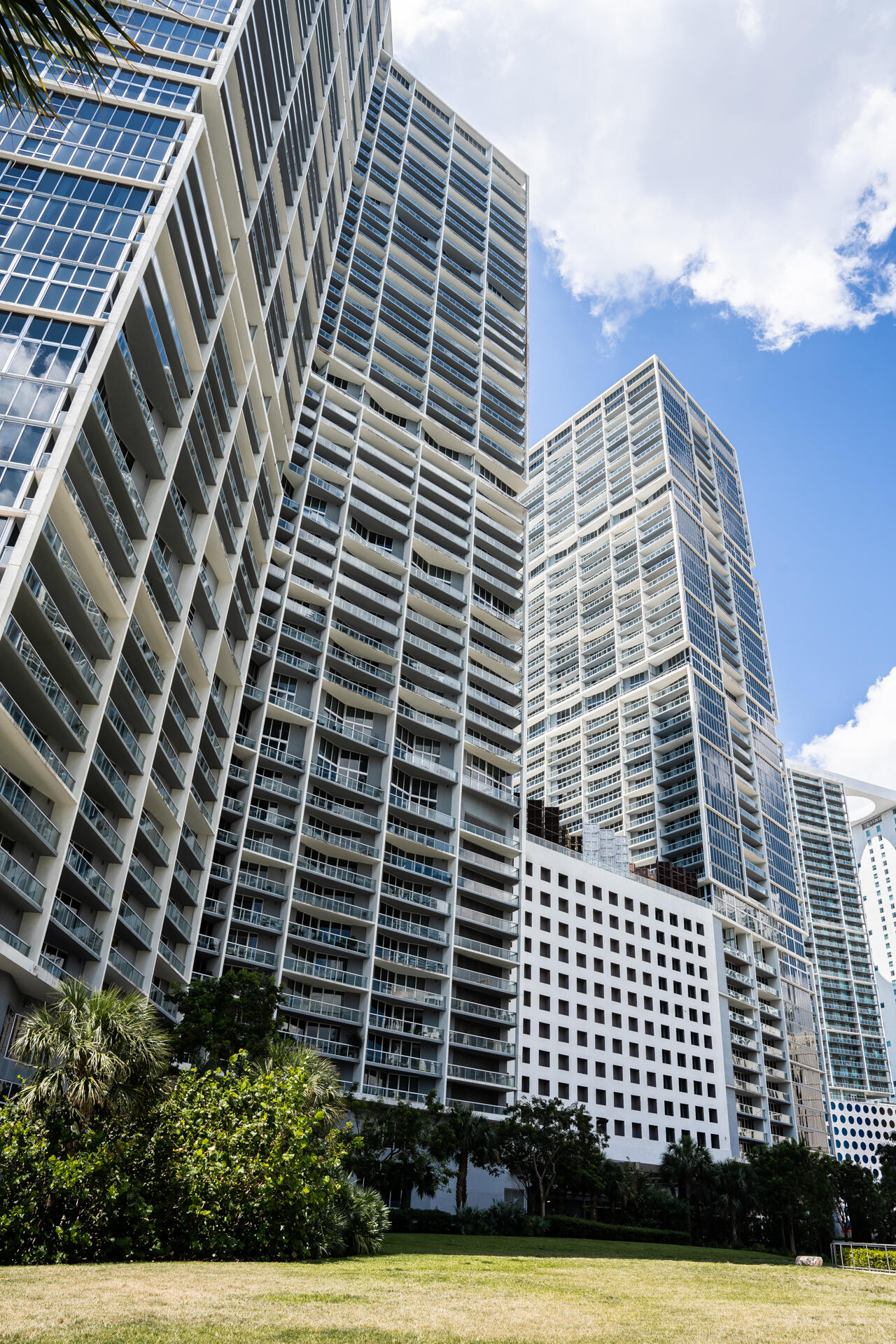 ICON BRICKELL NO TWO - Residential