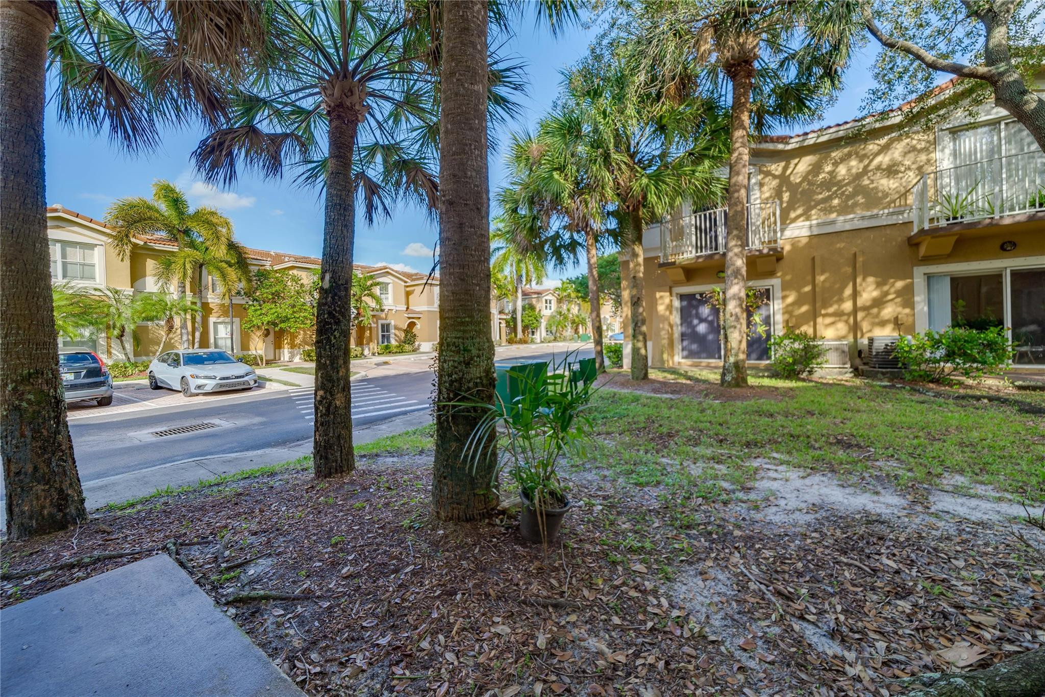 MELROSE POINT - Residential