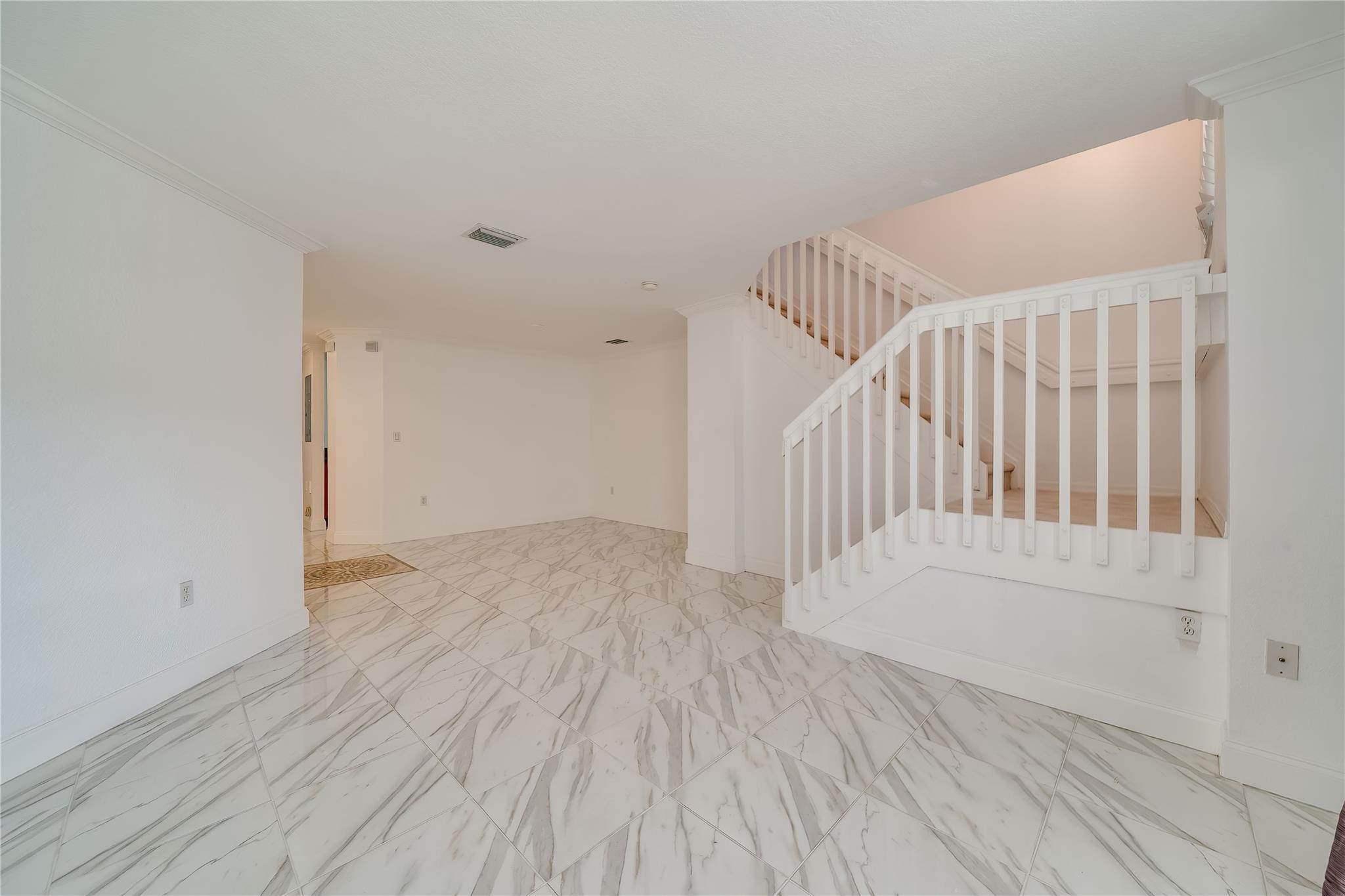 MELROSE POINT - Residential