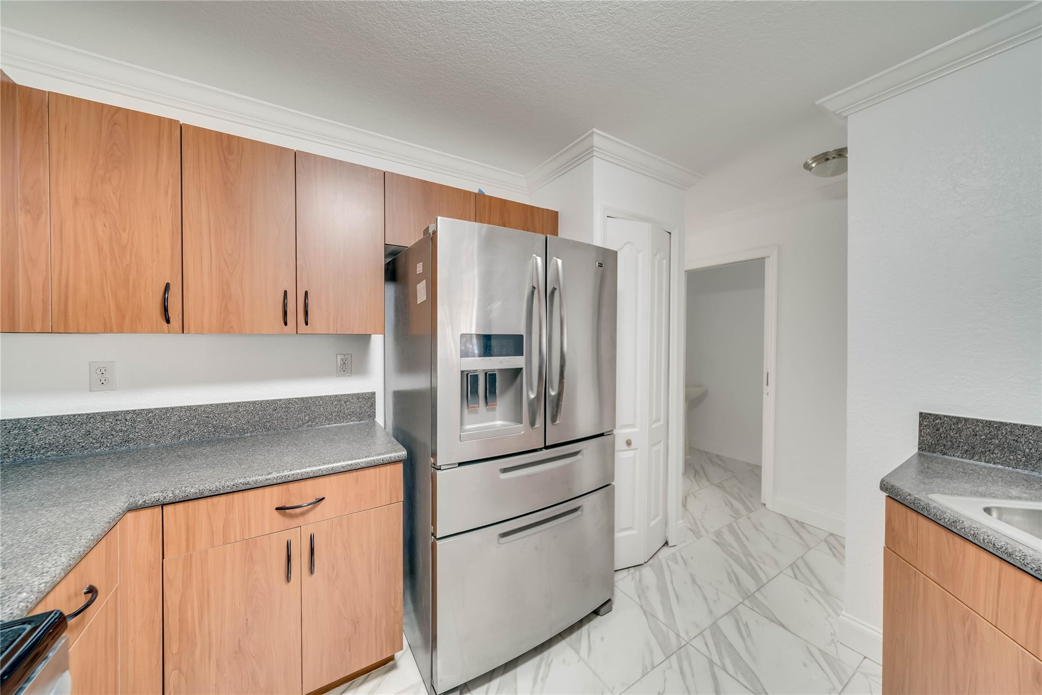 MELROSE POINT - Residential