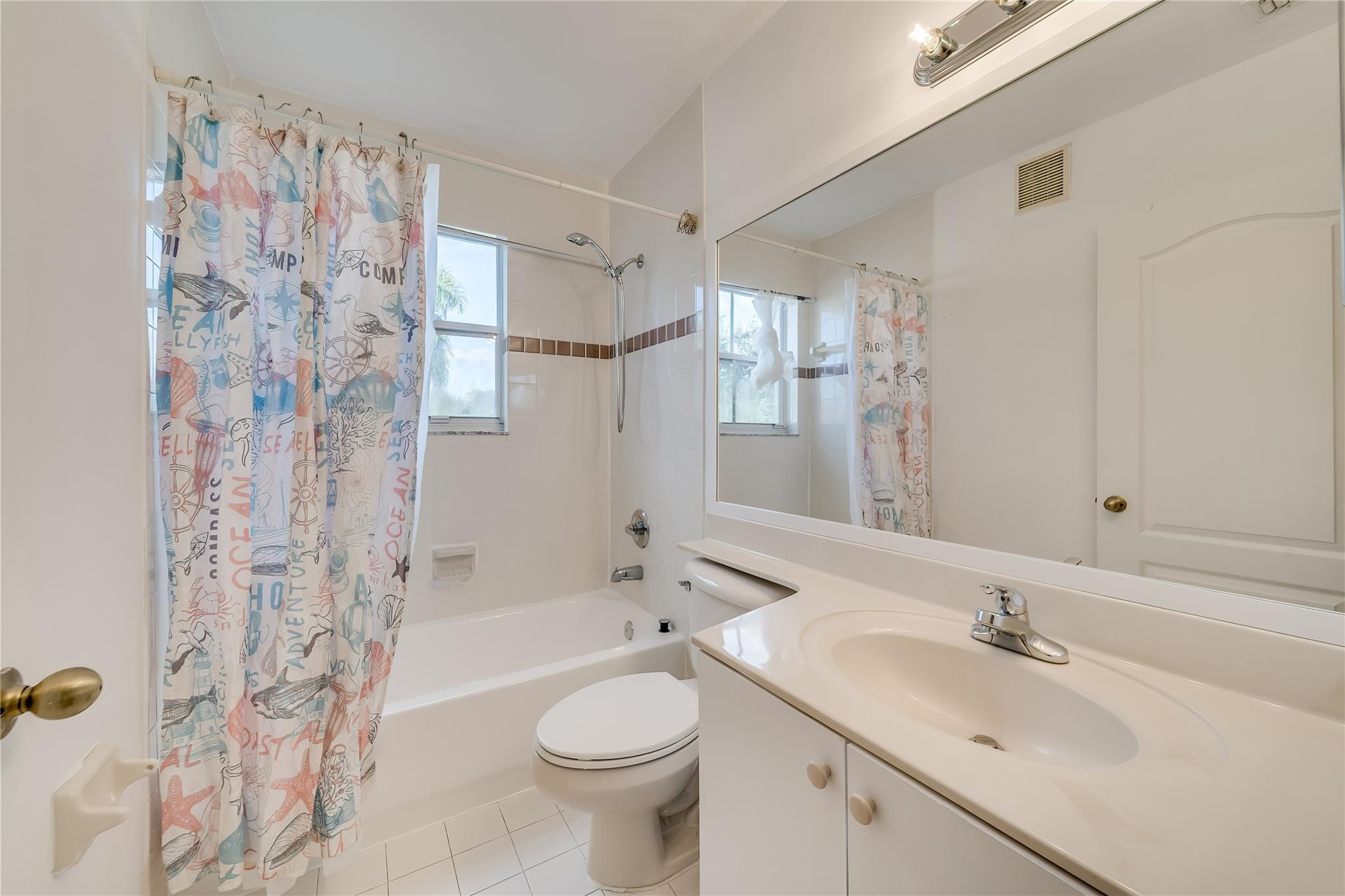 MELROSE POINT - Residential