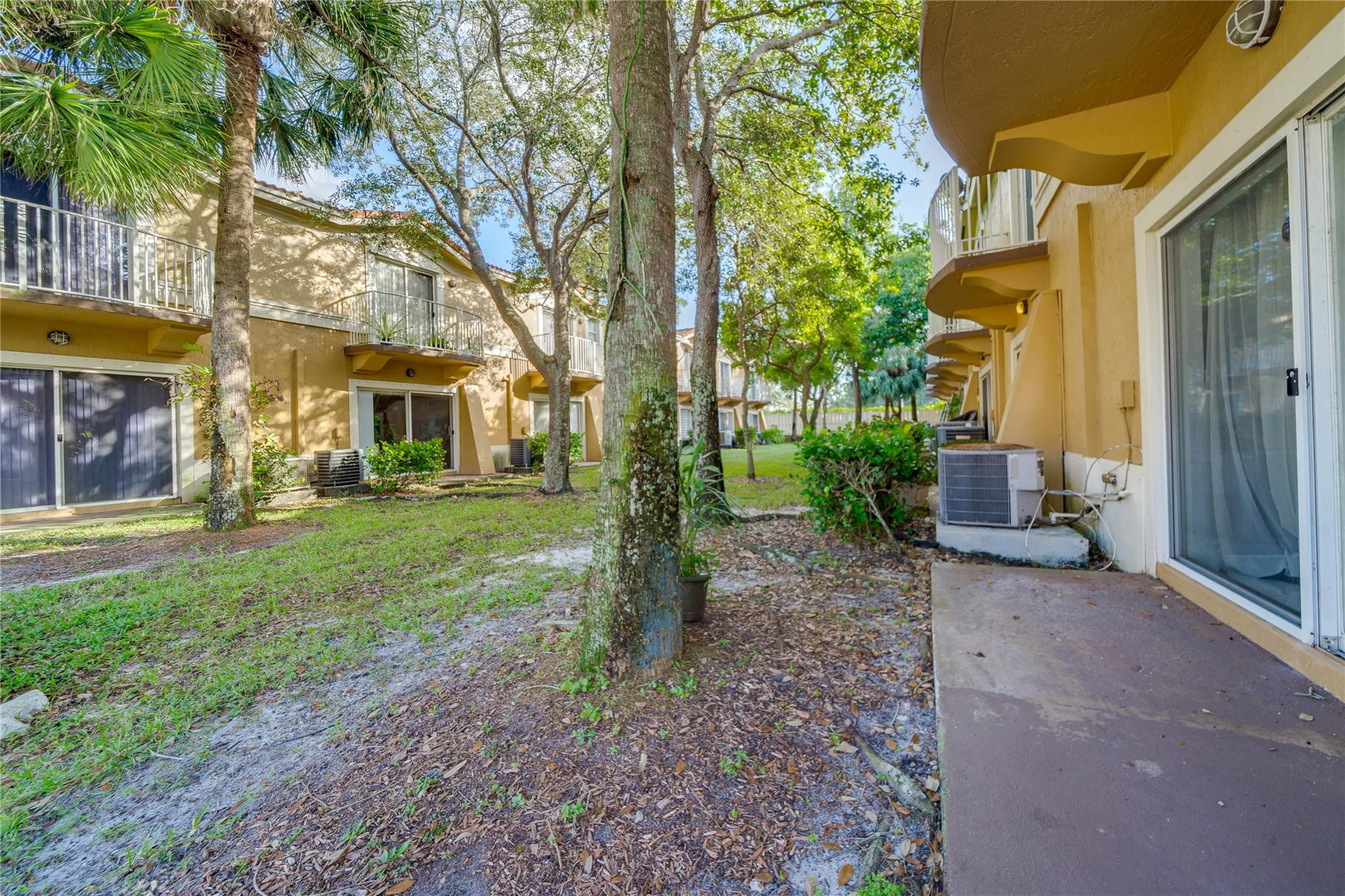 MELROSE POINT - Residential