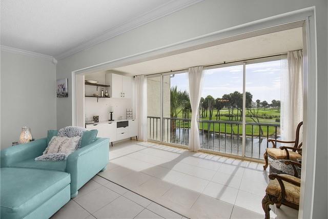 Lakeside Condominium - Residential