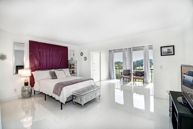 Lakeside Condominium - Residential