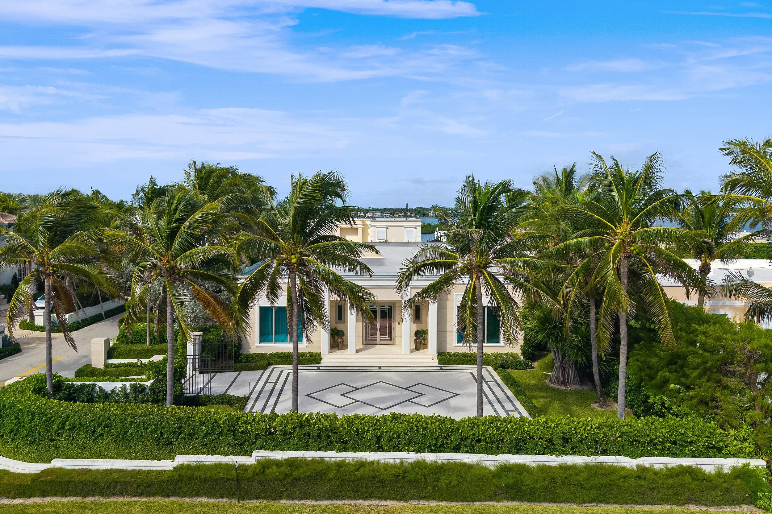 1740 S OCEAN Boulevard