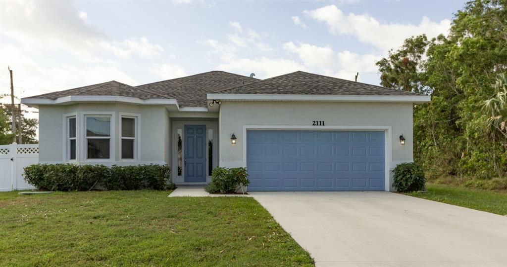 Photo of 2111 SE Mandrake Circle, Port Saint Lucie, FL 34952 (MLS # R10713800)
