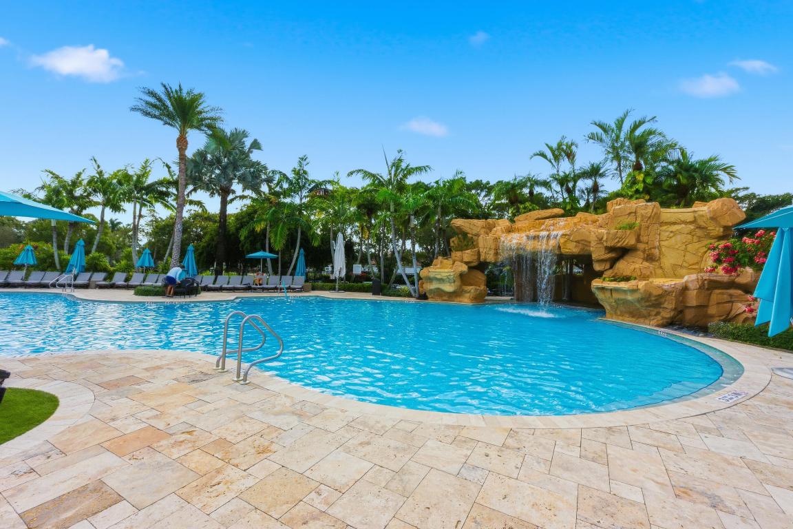 BANYANS OF ARVIDA COUNTRY CLUB - Residential Lease