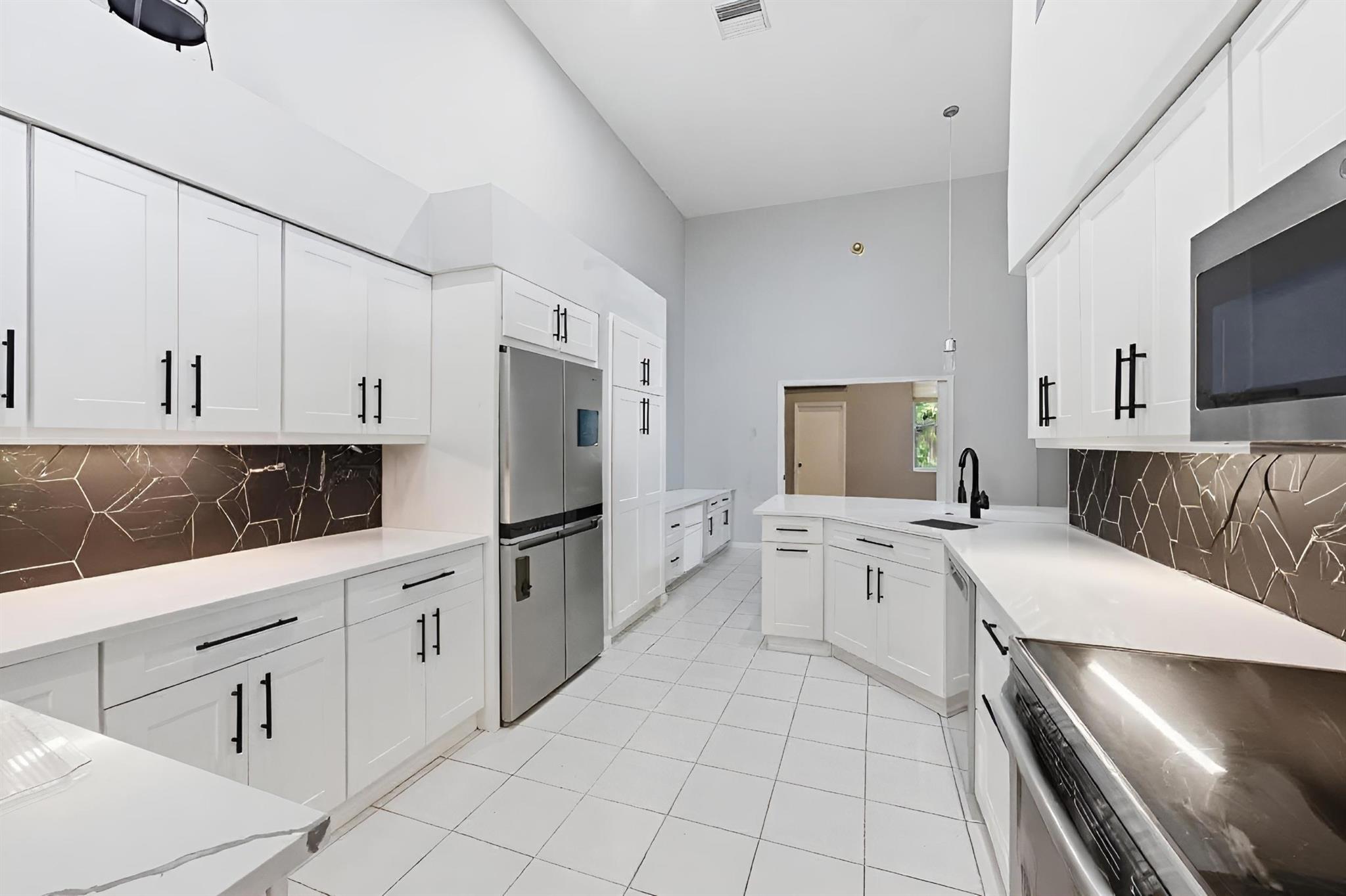 BANYANS OF ARVIDA COUNTRY - Residential Lease