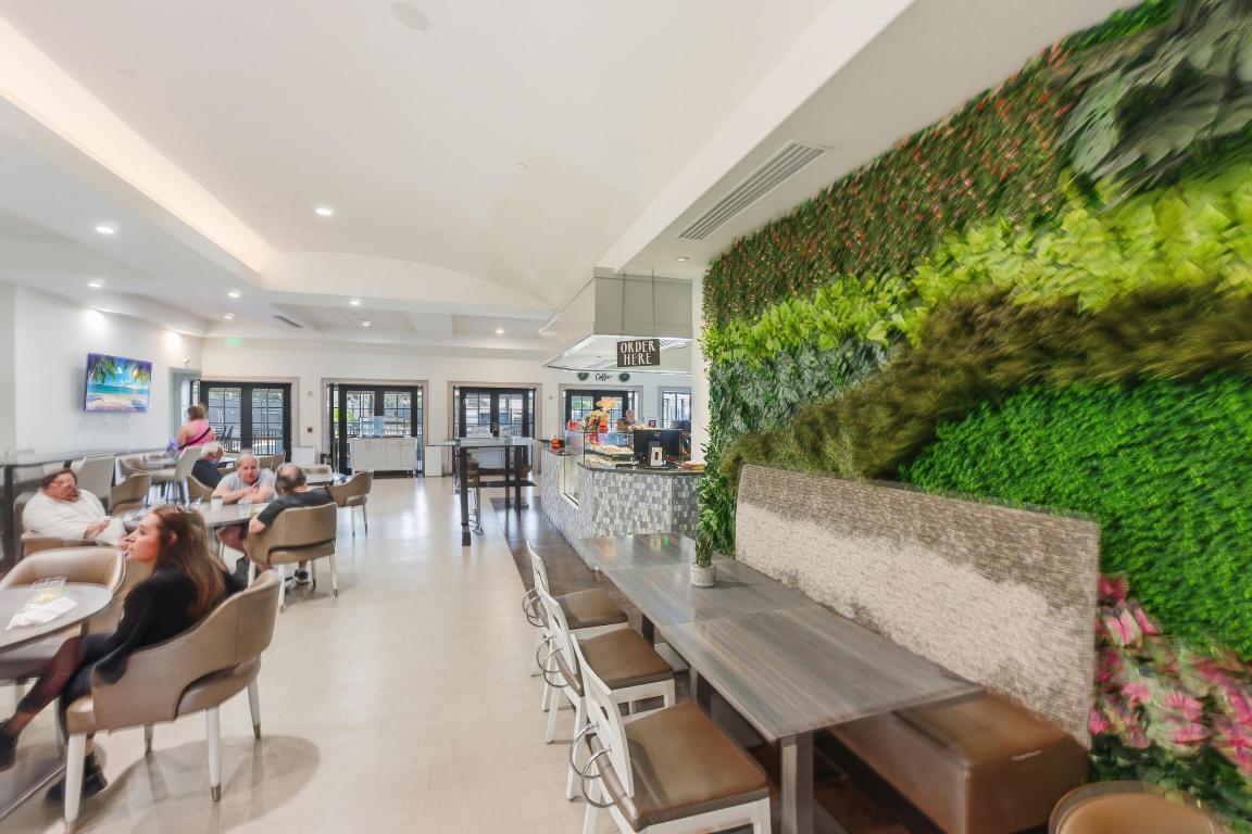 BANYANS OF ARVIDA COUNTRY CLUB - Residential Lease