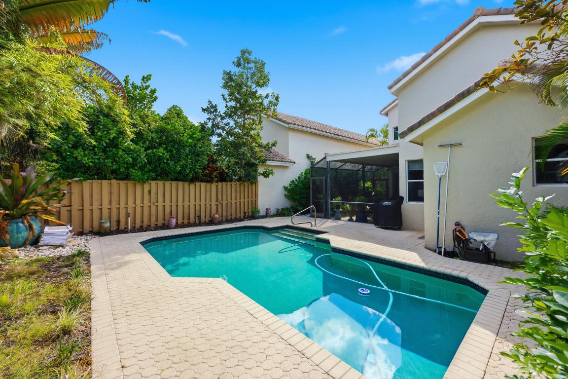 BANYANS OF ARVIDA COUNTRY CLUB - Residential Lease