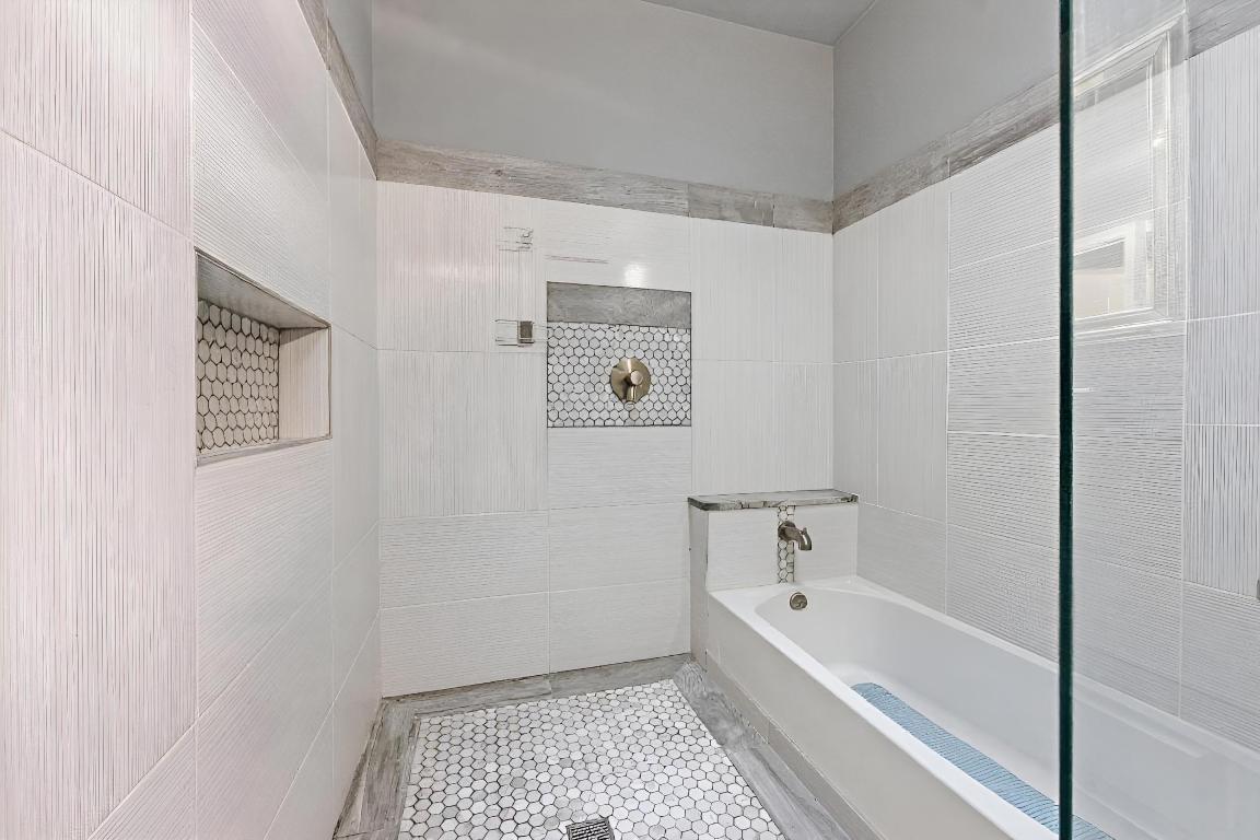 BANYANS OF ARVIDA COUNTRY CLUB - Residential Lease