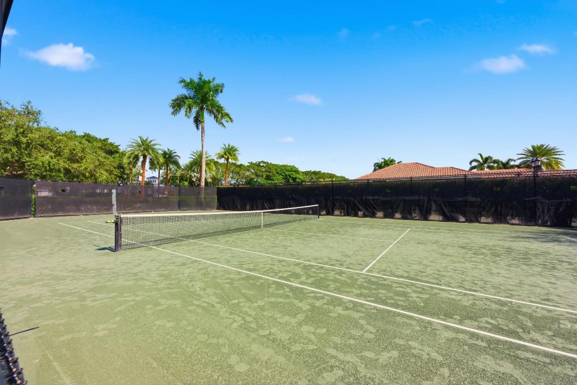 BANYANS OF ARVIDA COUNTRY CLUB - Residential Lease