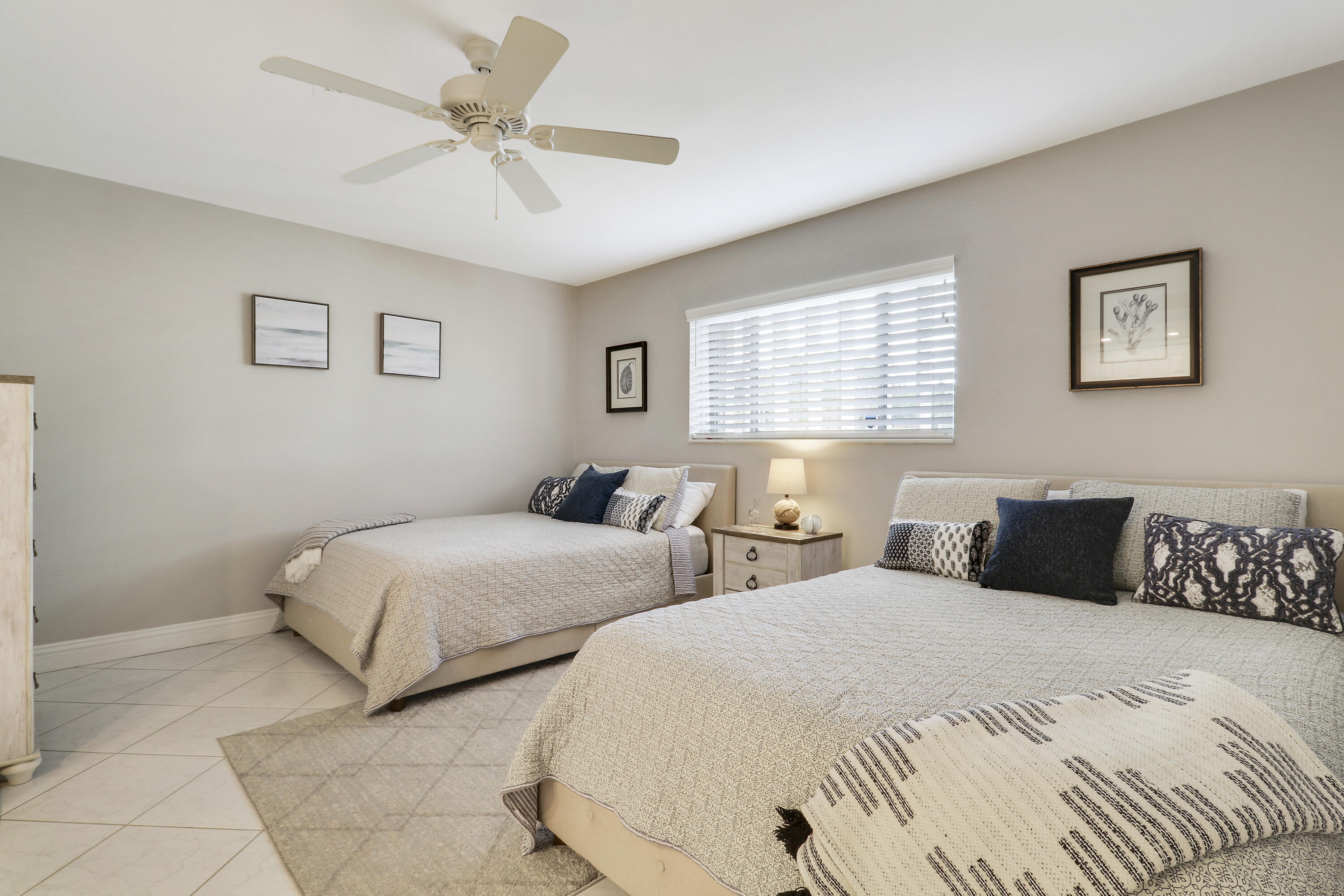 CAMBERWELL CONDO - Residential