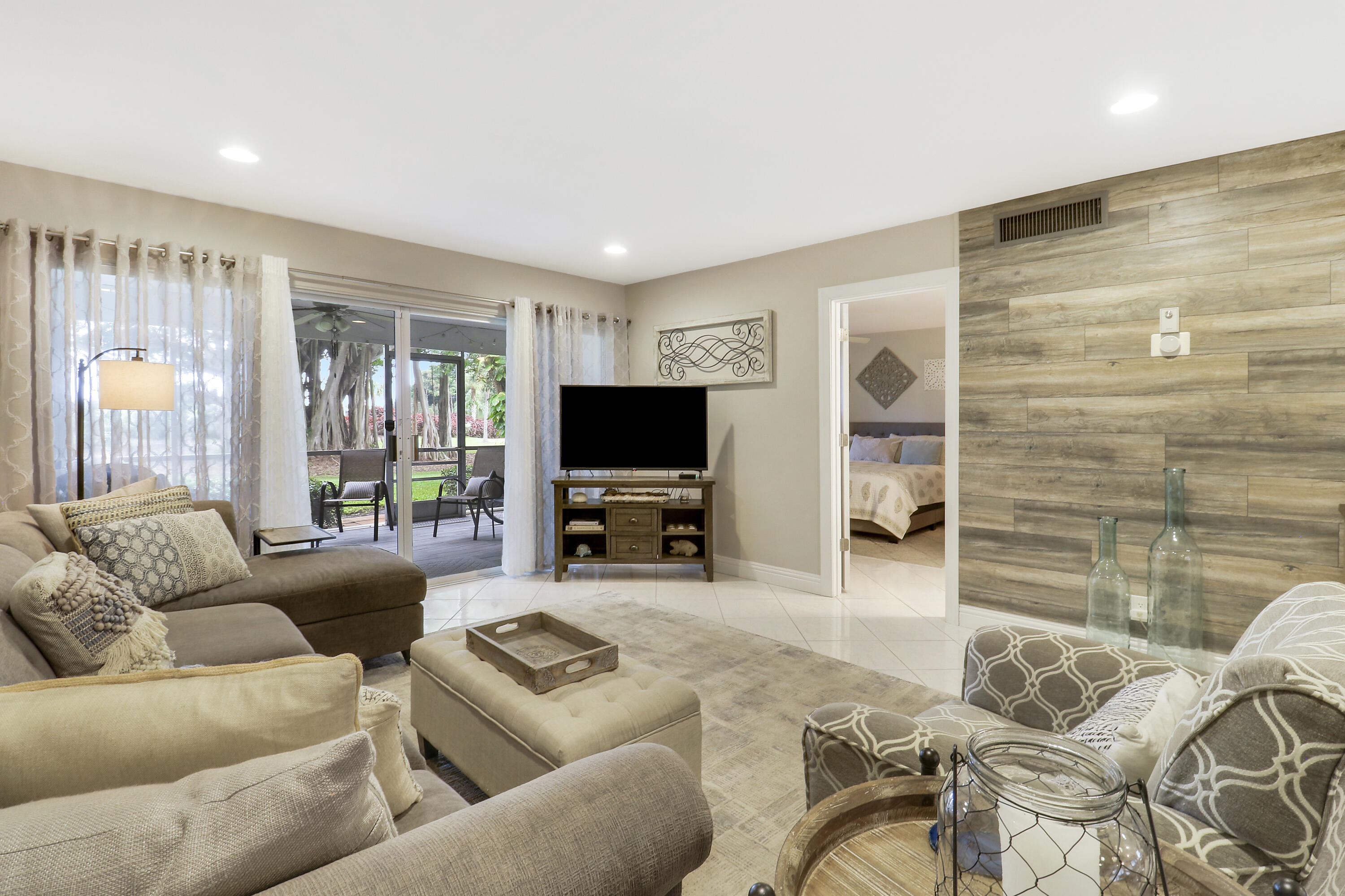 CAMBERWELL CONDO - Residential