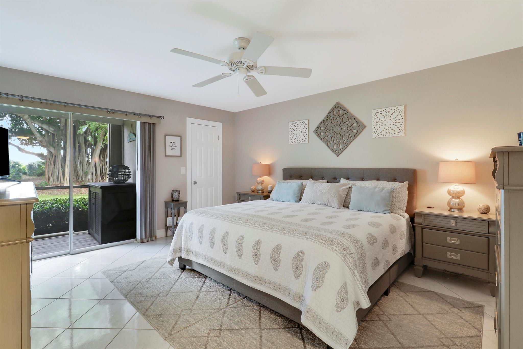 CAMBERWELL CONDO - Residential