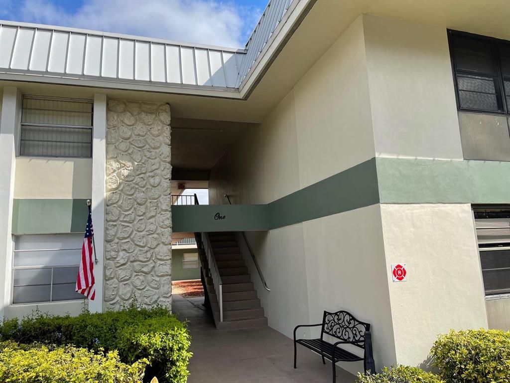 Photo of 2302 Sunrise Boulevard #204, Fort Pierce, FL 34982 (MLS # R10701792)