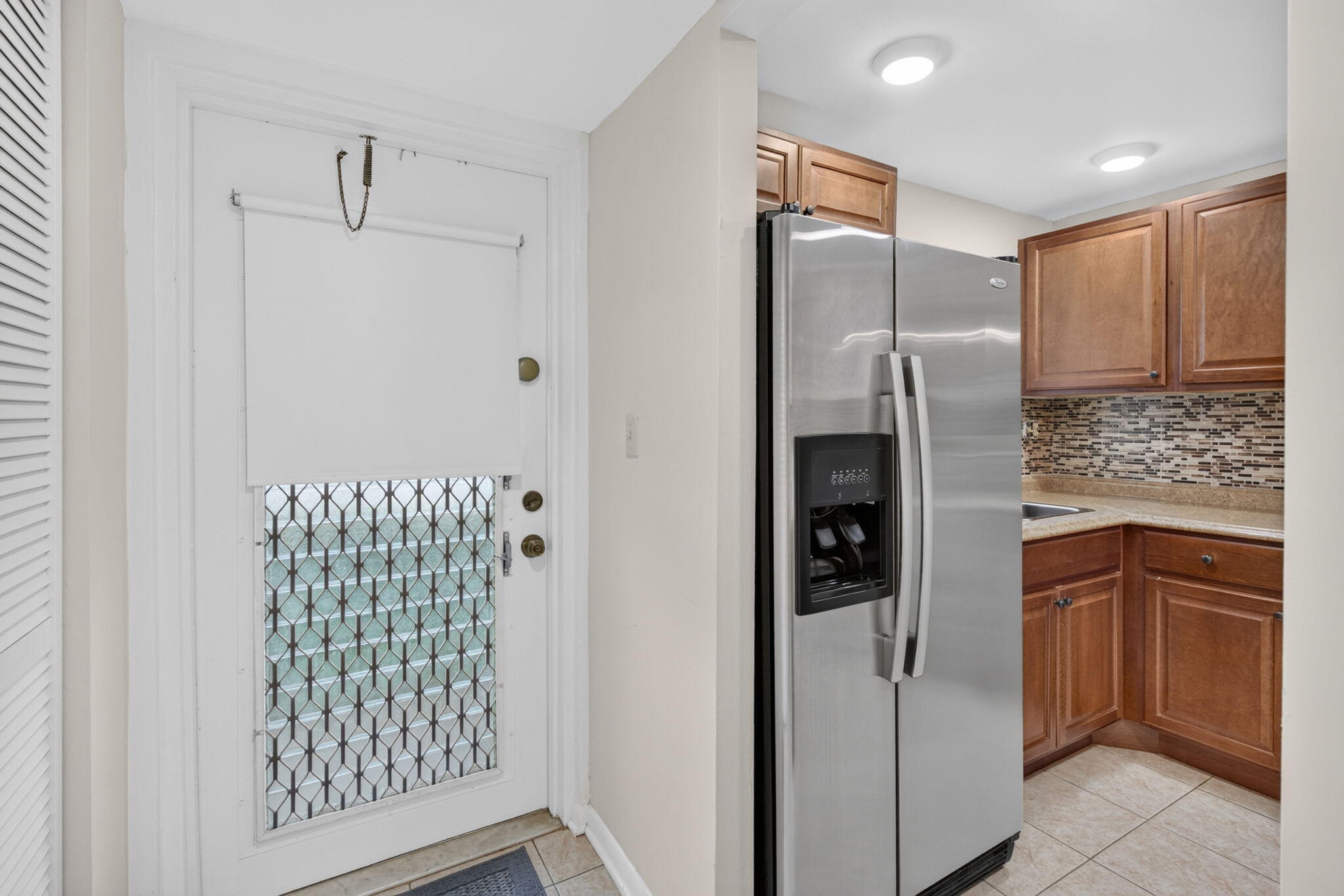 9360 Sunrise Lakes Boulevard Unit 108