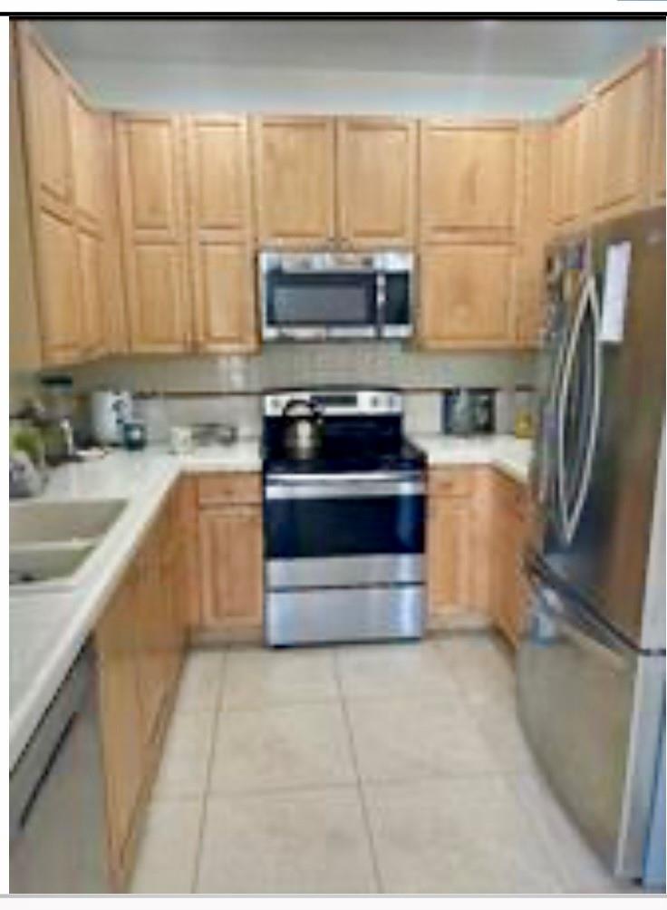 PEMBROKE FALLS PHASE 3 - Residential Lease