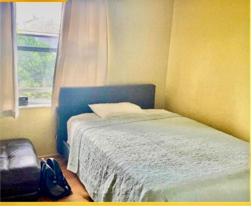 1 bed 1 bath for rent in a desirable well maintained gated community , centrally located in Pembroke Pines .  All utilities are included .