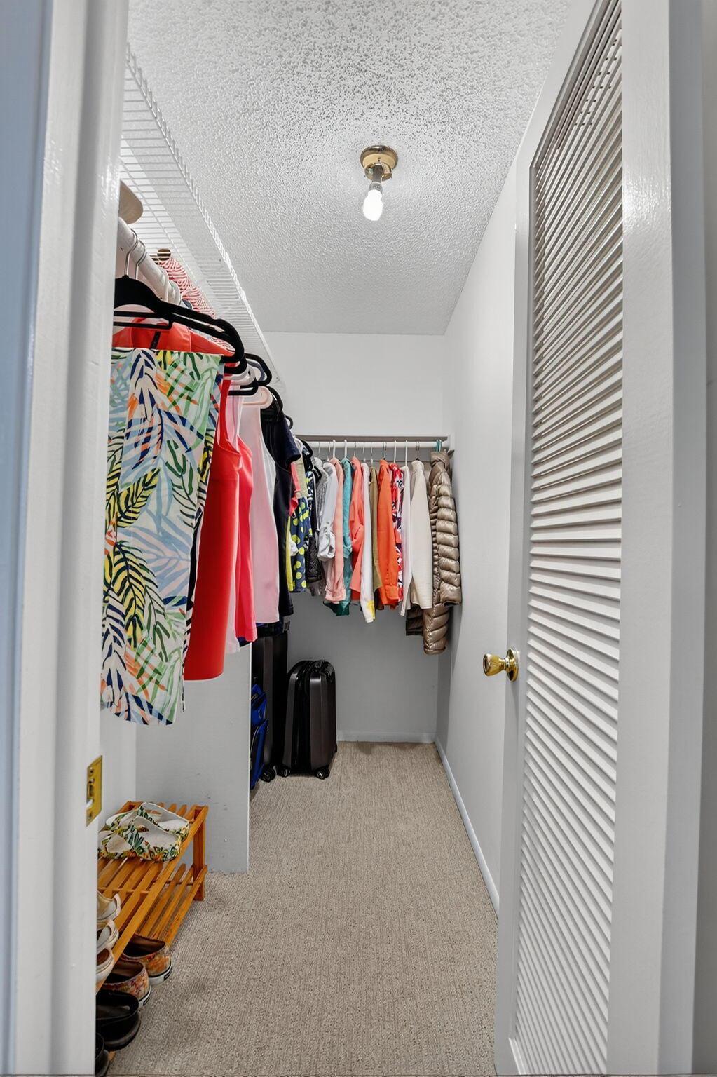 KINGS POINT BURGUNDY COND - Residential