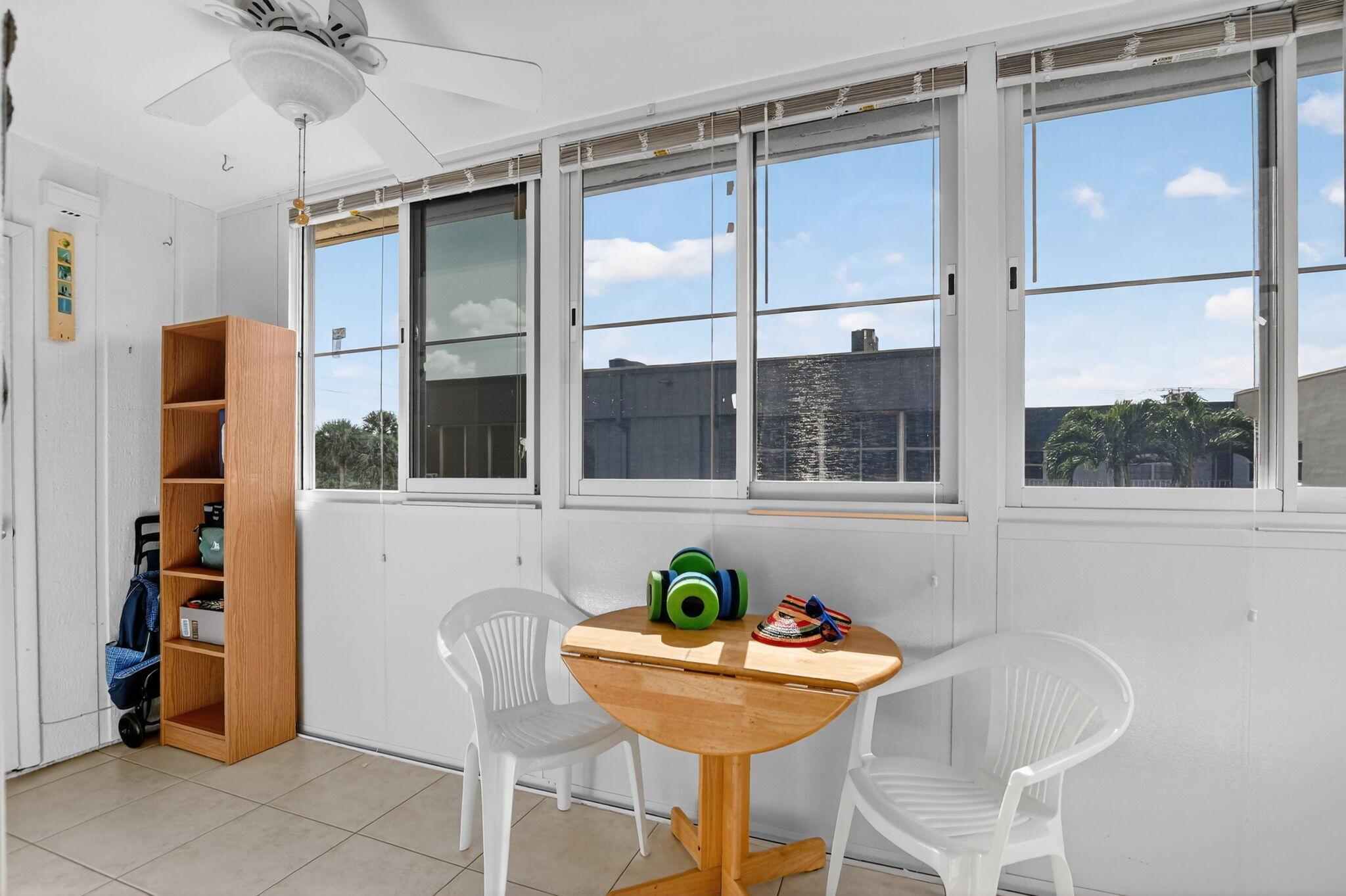 KINGS POINT BURGUNDY COND - Residential