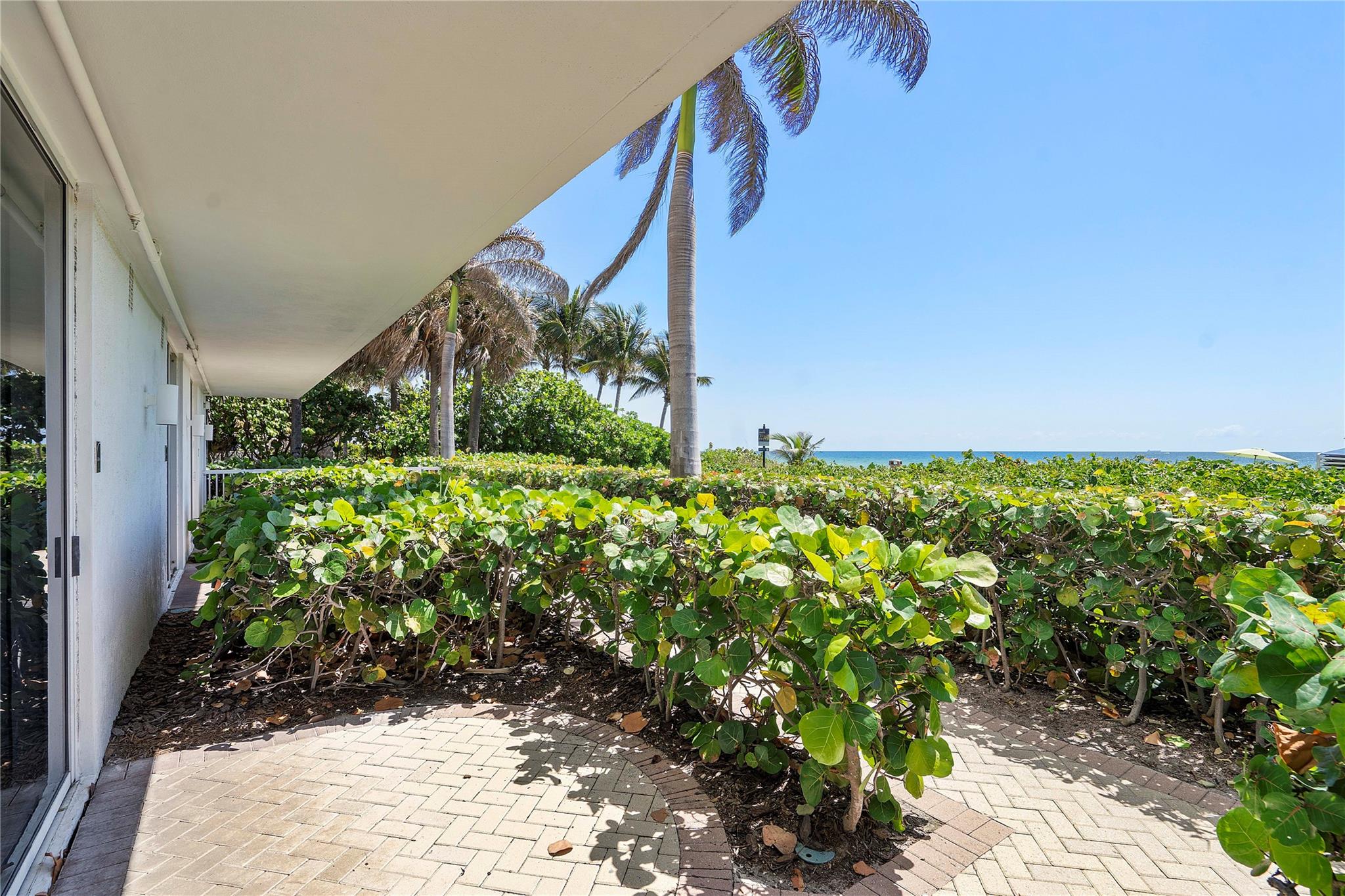 TDR Trump I Condo - Residential