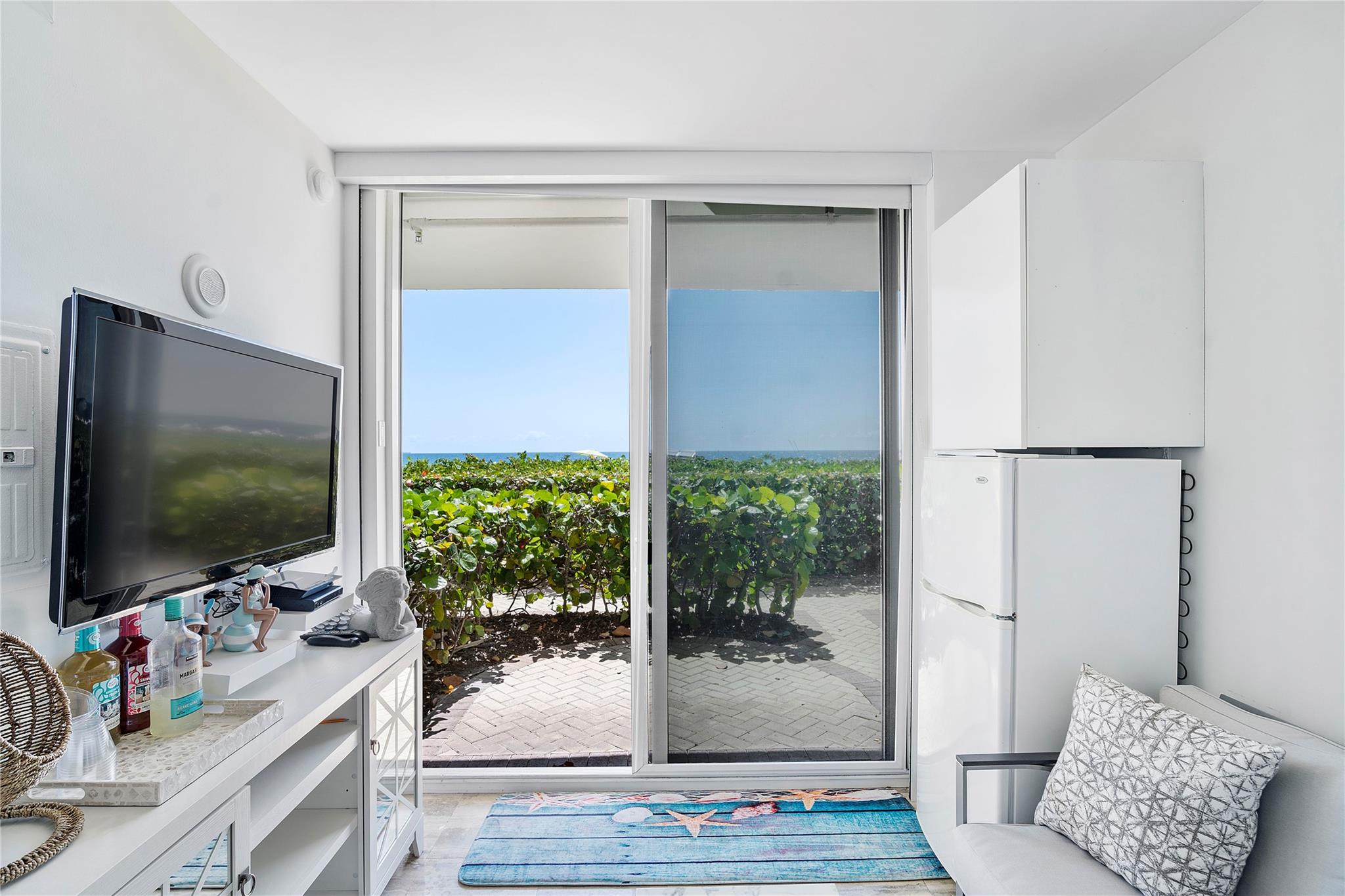 TDR Trump I Condo - Residential