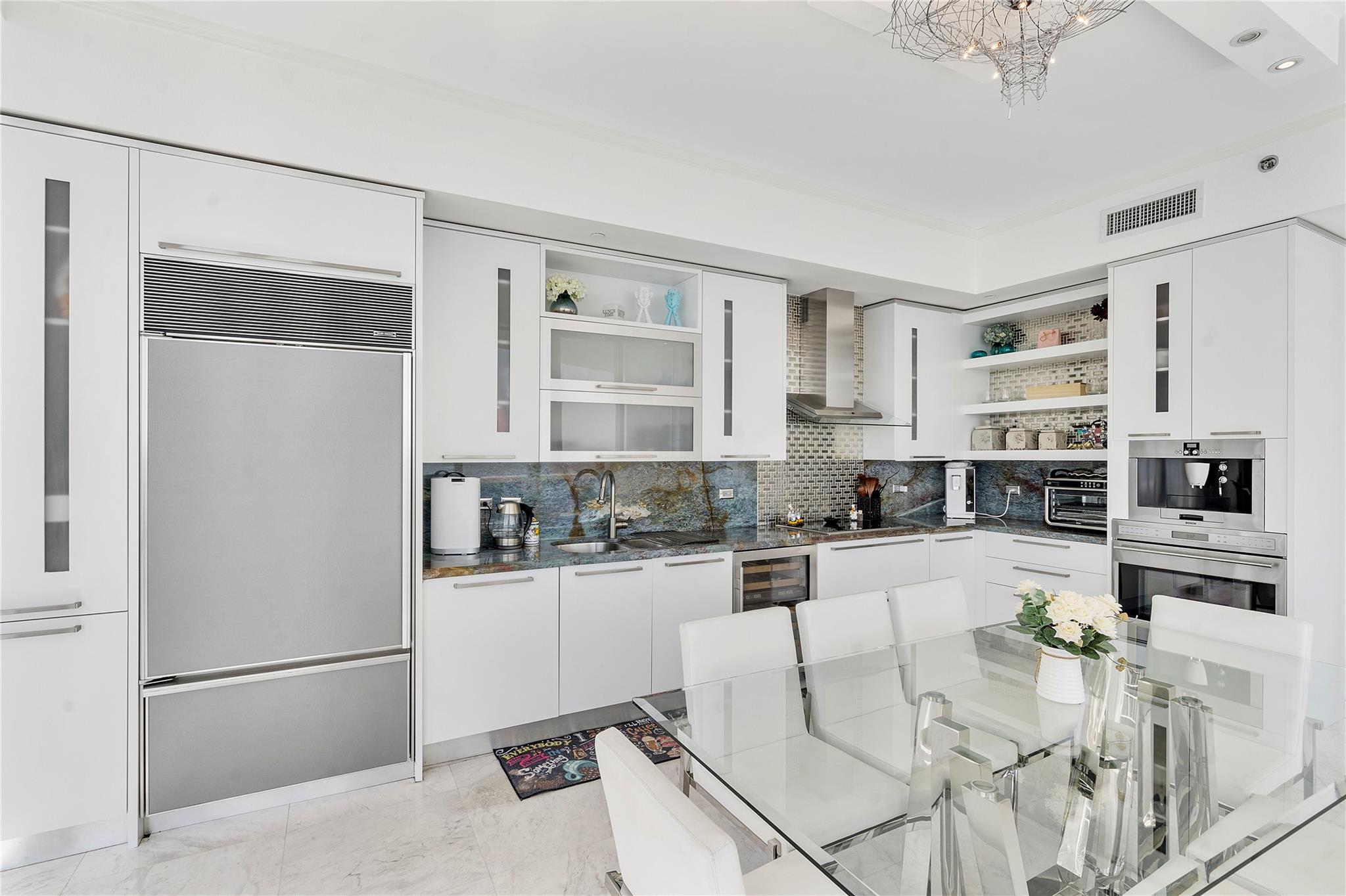 TDR Trump I Condo - Residential