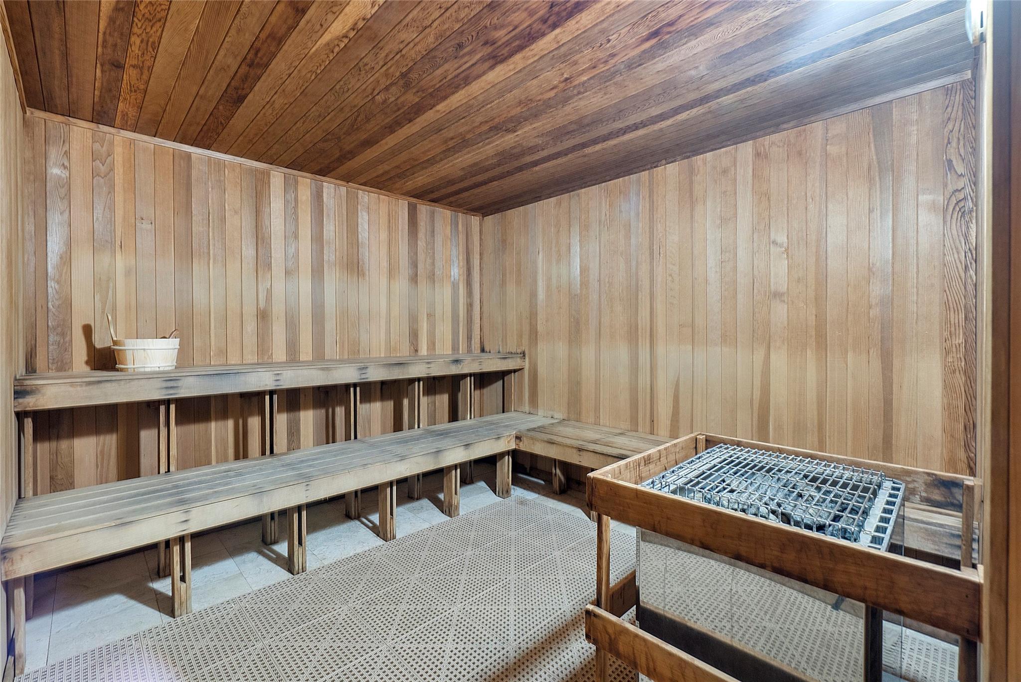 TDR Trump I Condo - Residential