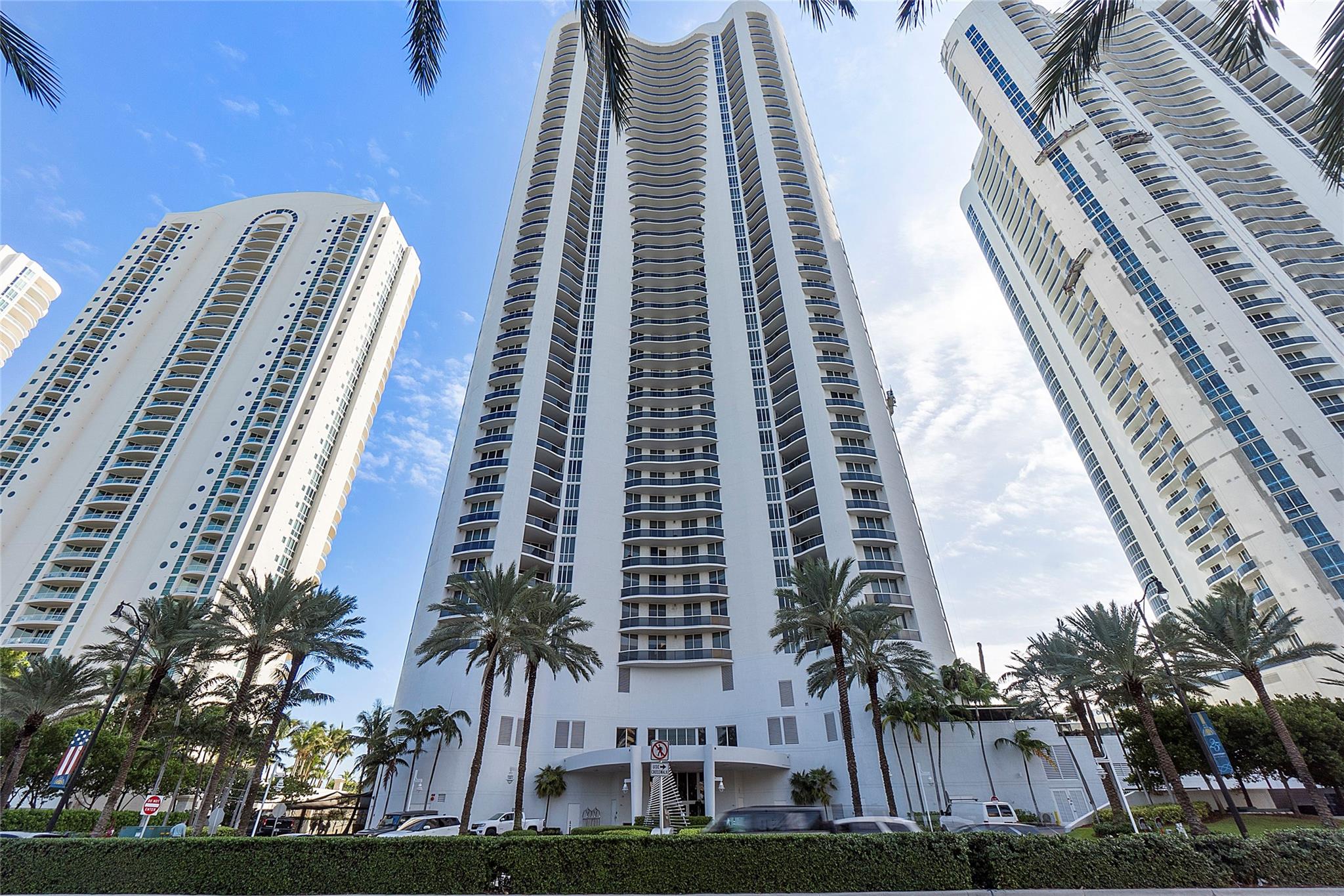 TDR Trump I Condo - Residential