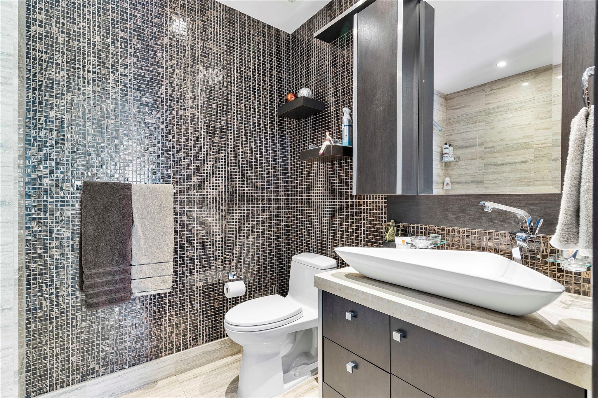 TDR Trump I Condo - Residential