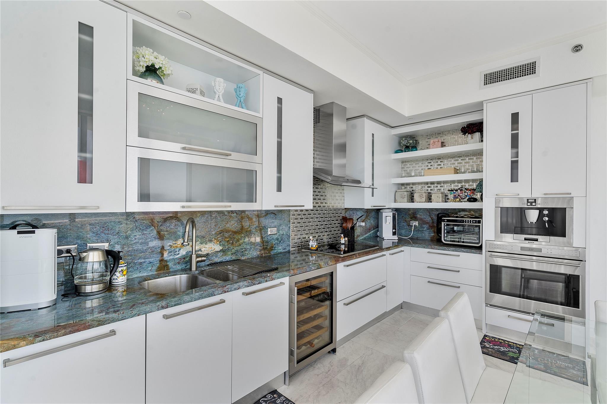 TDR Trump I Condo - Residential