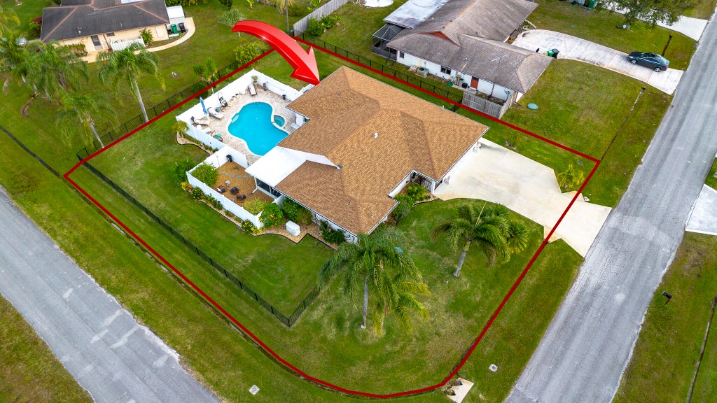 Photo of 601 SE KARRIGAN Terrace, Port Saint Lucie, FL 34983 (MLS # B26073578)