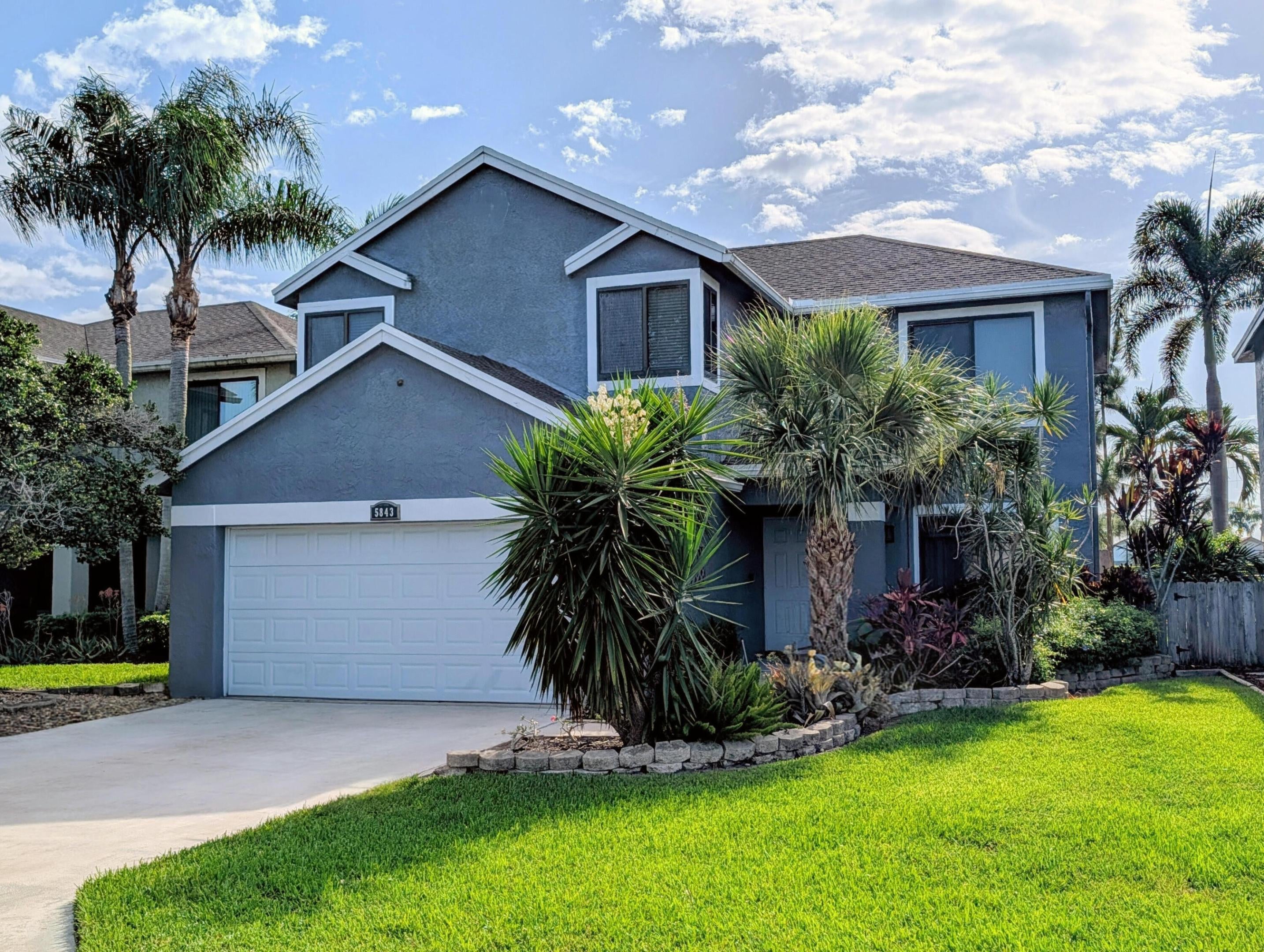 5843 Northpointe Lane