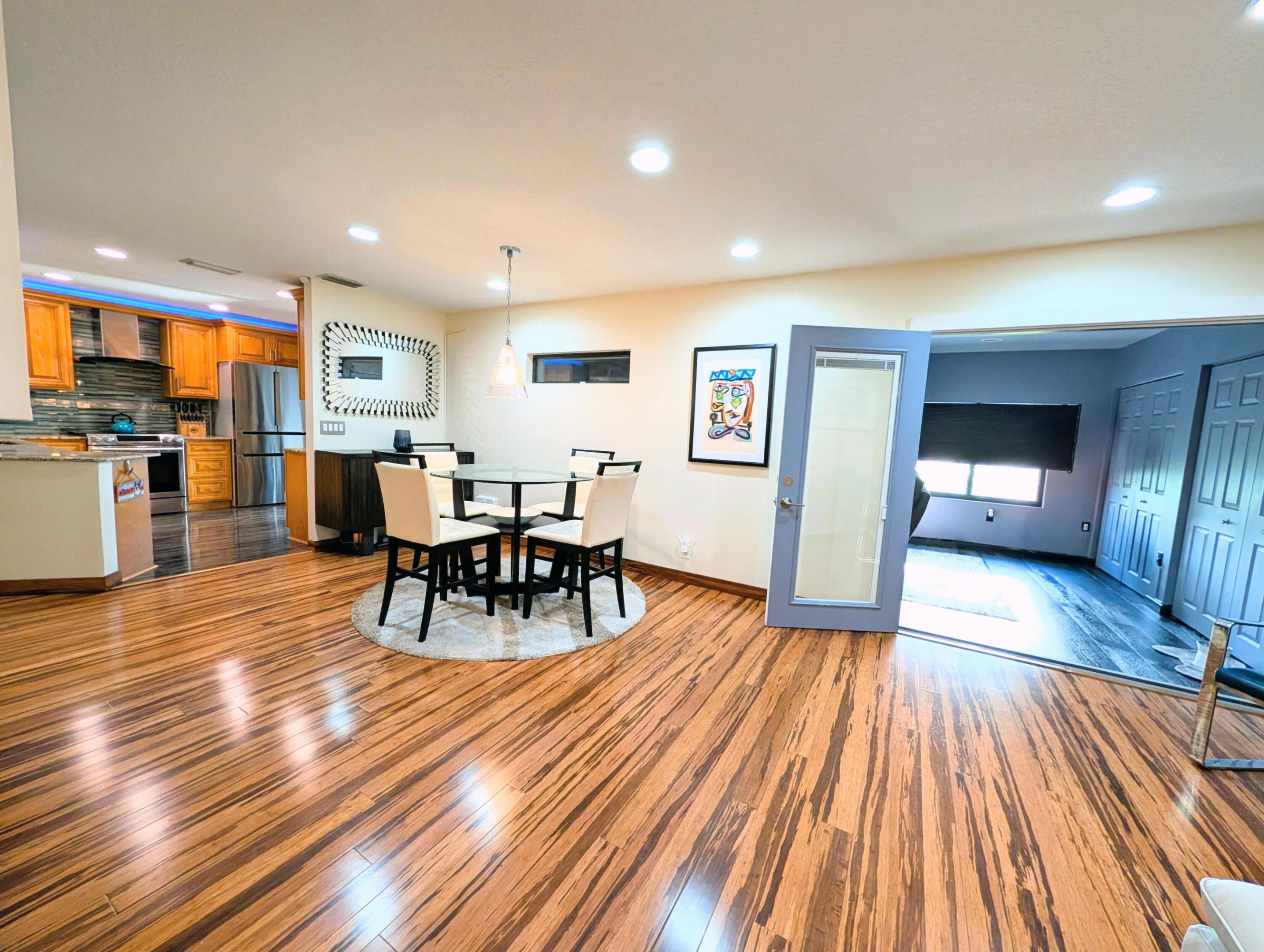 5843 Northpointe Lane