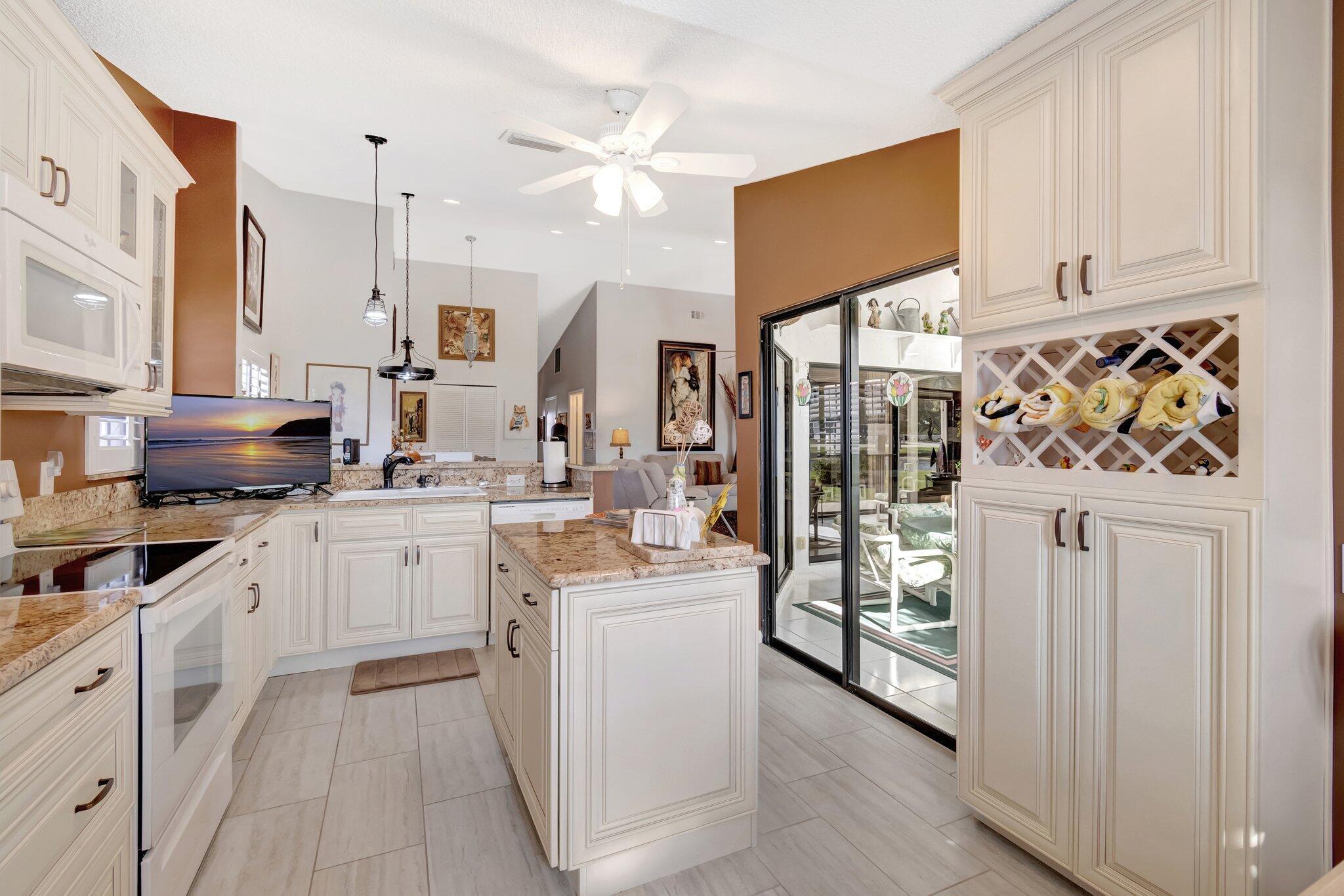 PARKWALK 4 - Residential