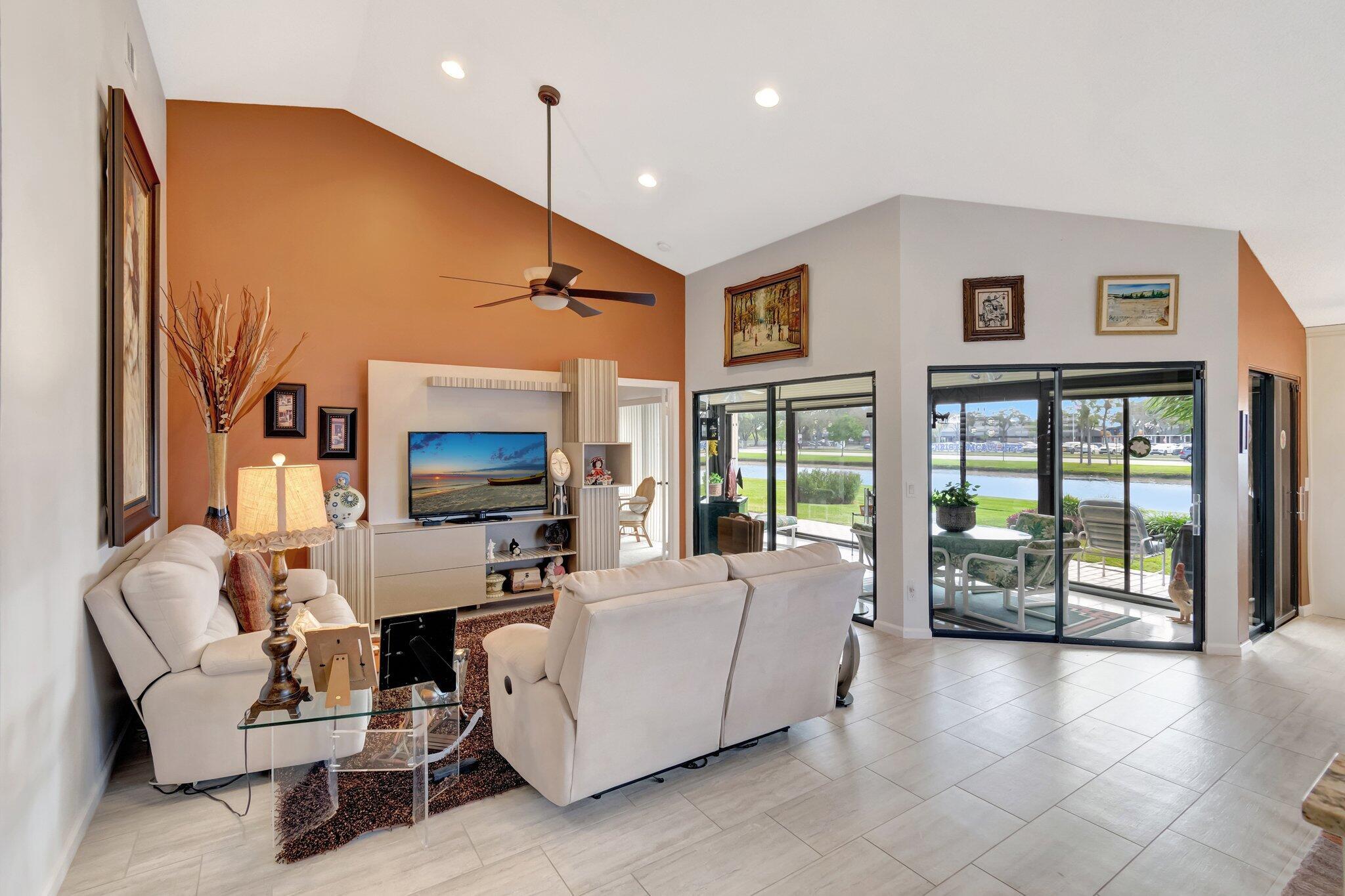 PARKWALK 4 - Residential